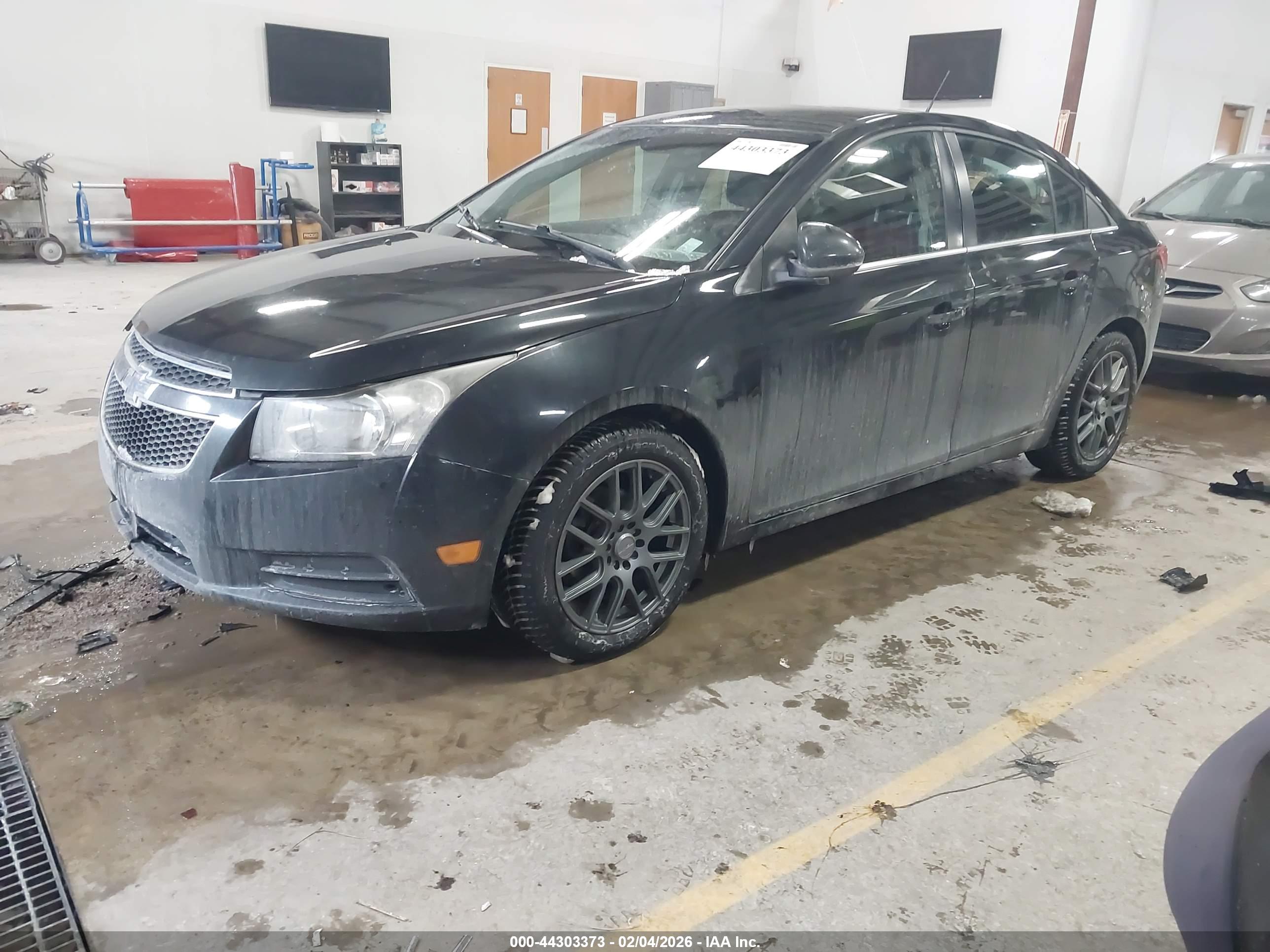 CHEVROLET CRUZE image 2
