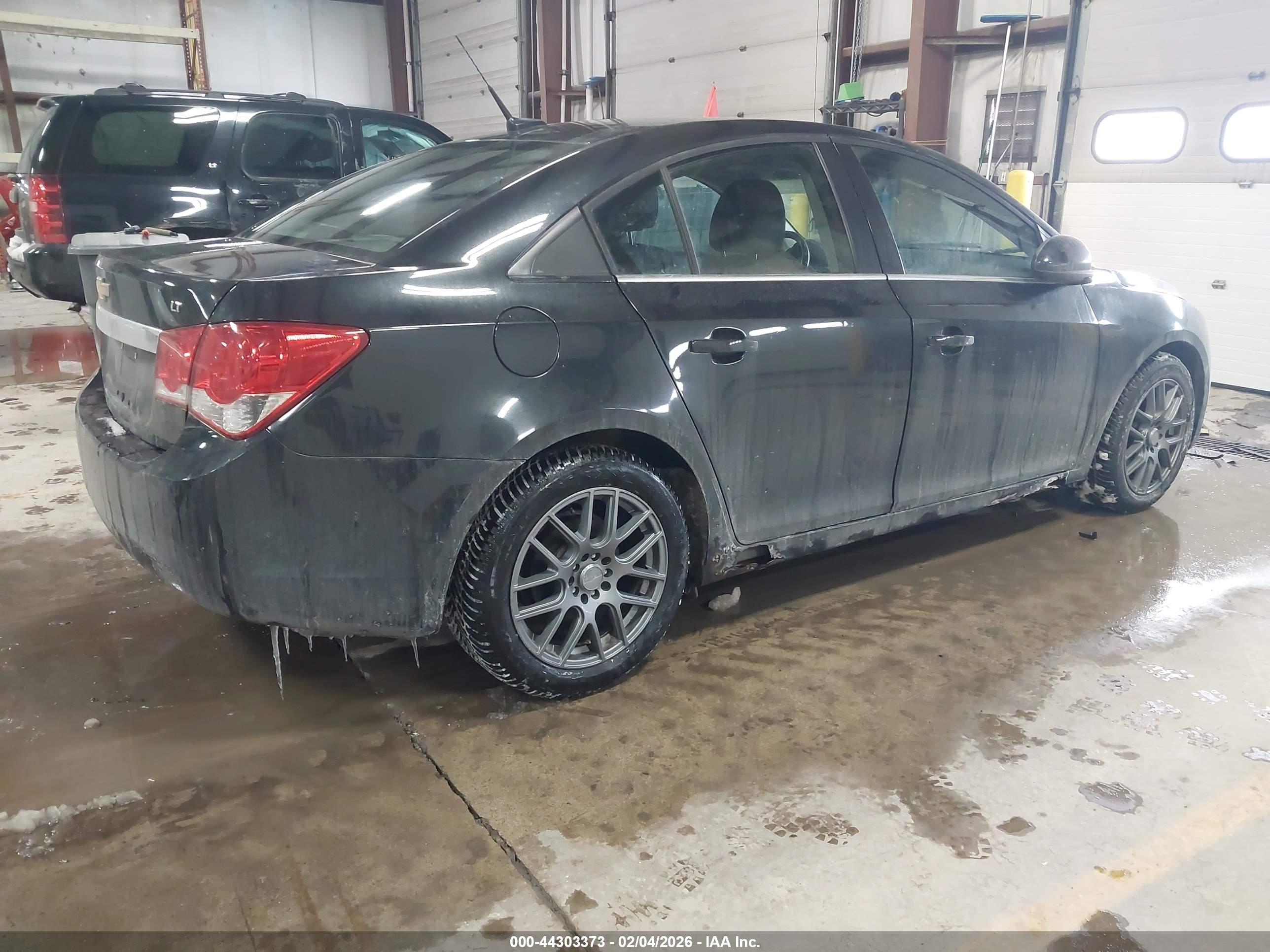 CHEVROLET CRUZE image 4