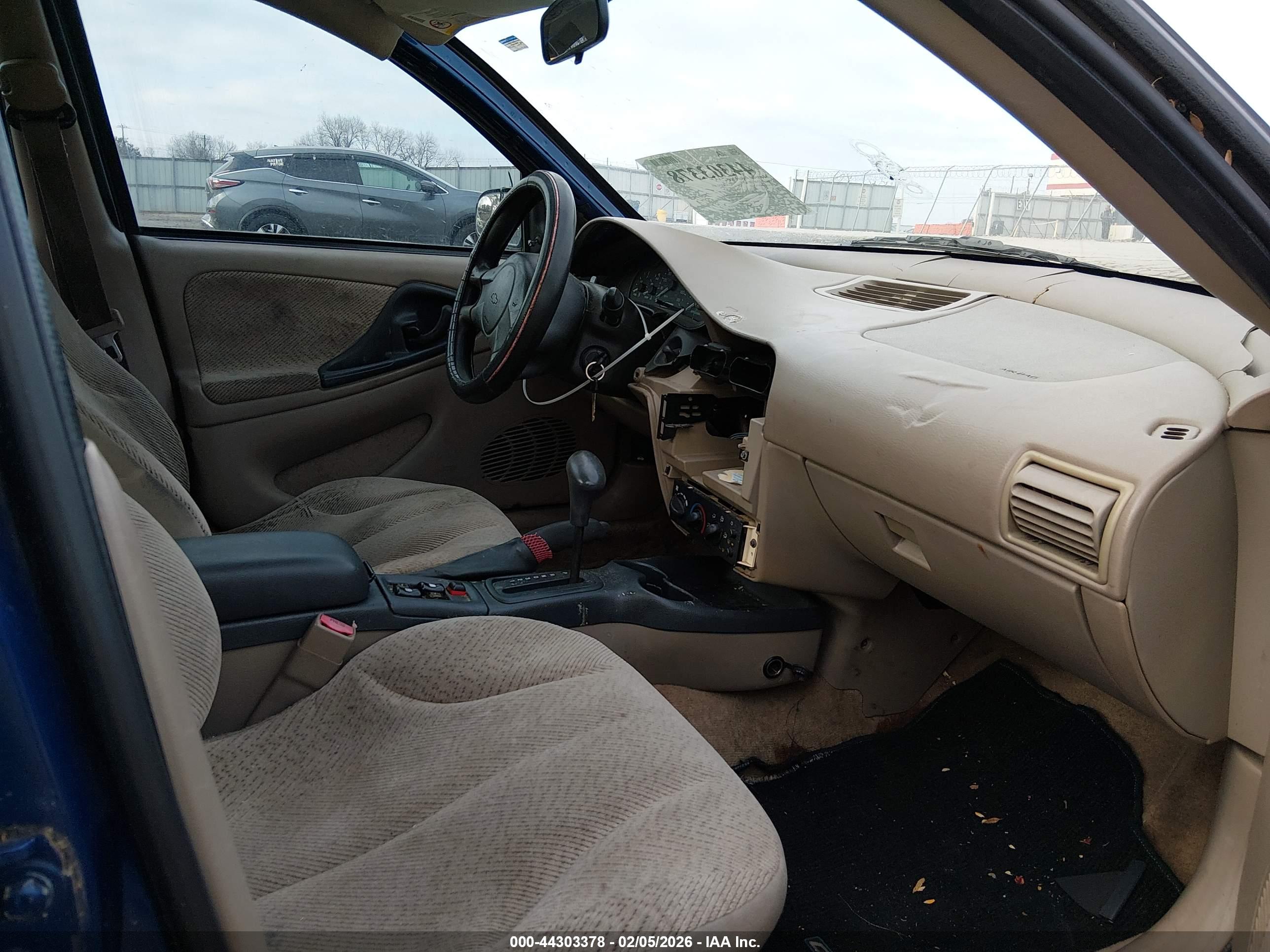 CHEVROLET CAVALIER image 5