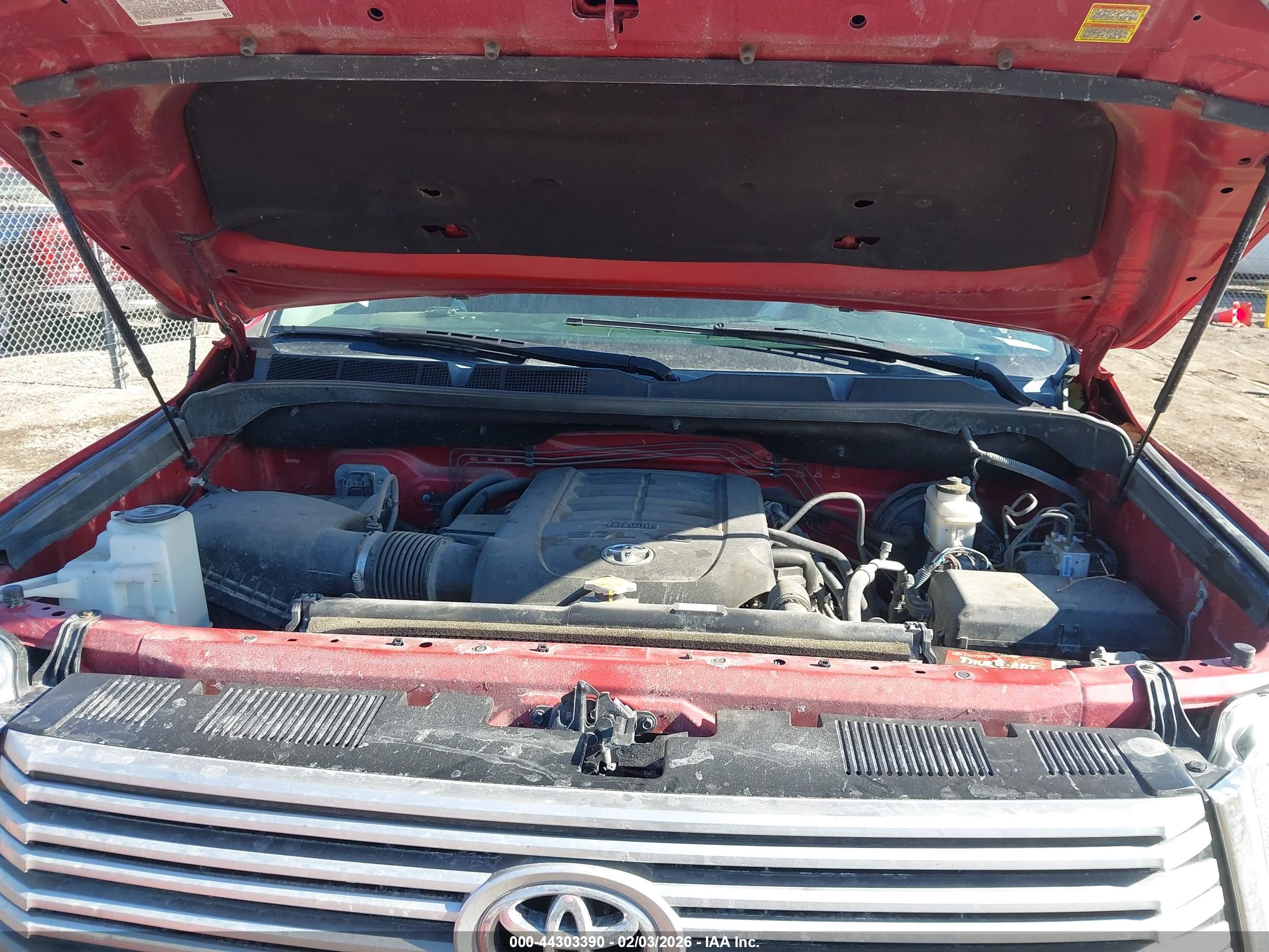 TOYOTA TUNDRA image 10