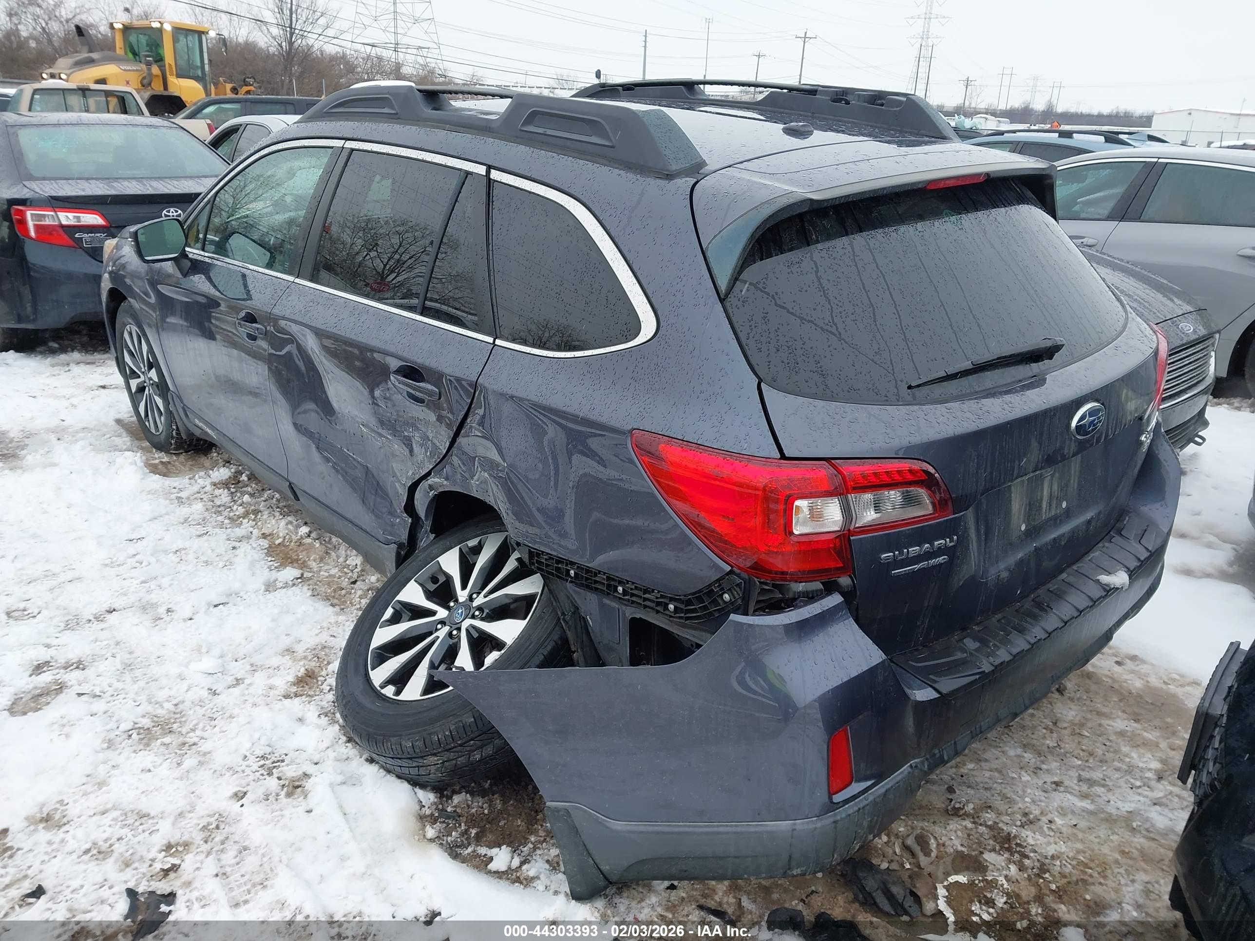 SUBARU OUTBACK image 6