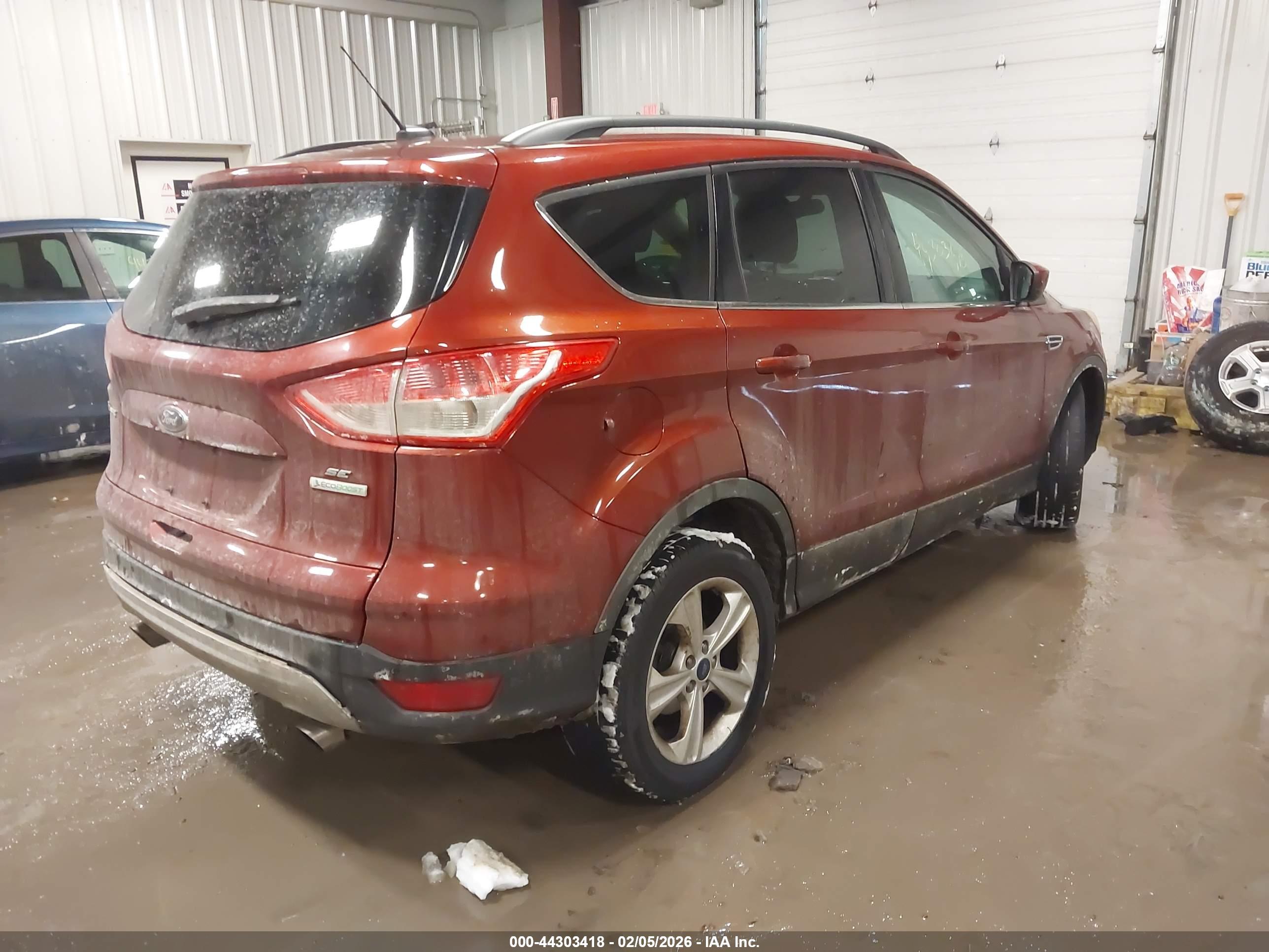 FORD ESCAPE image 4