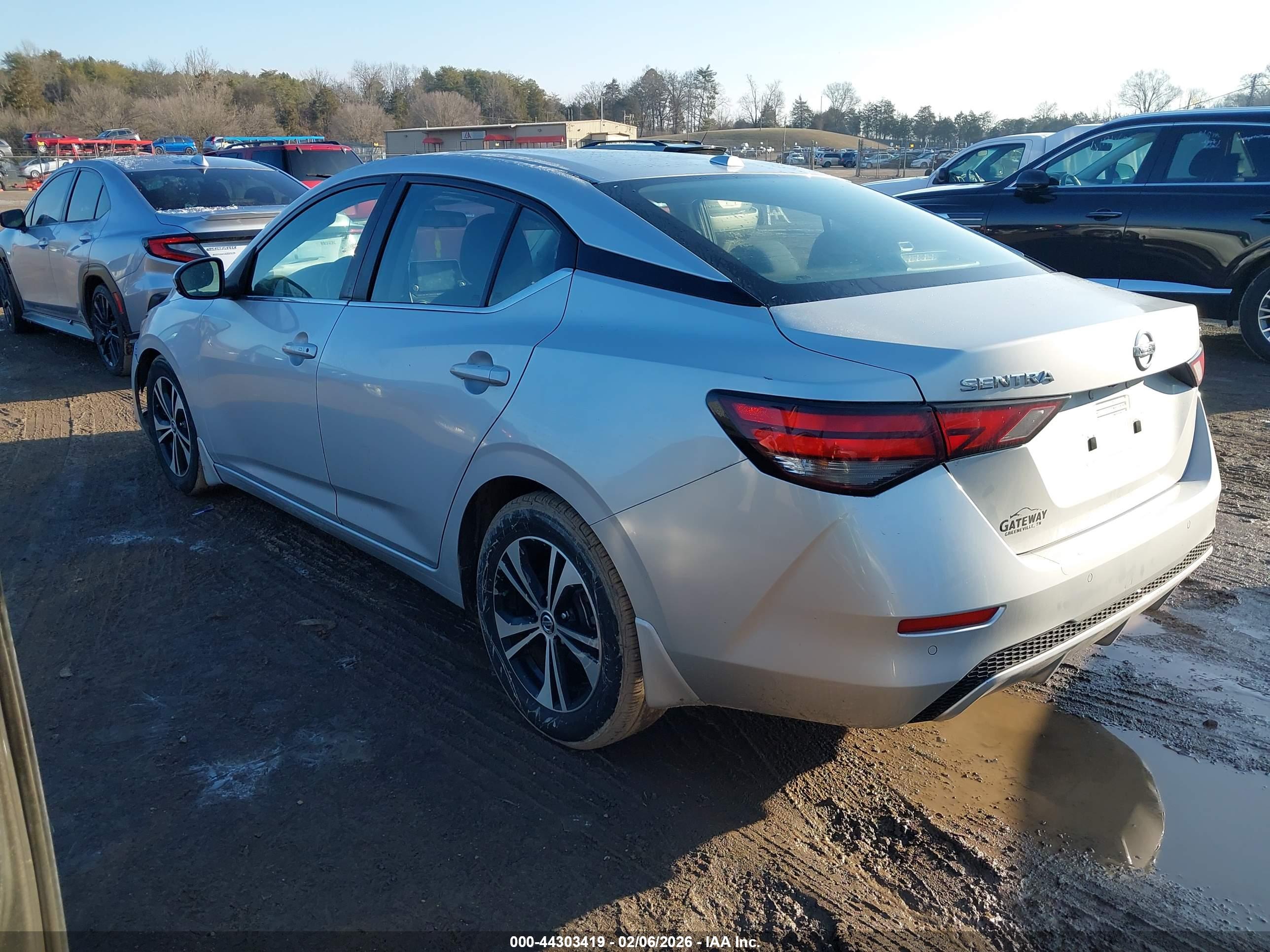 NISSAN SENTRA image 3