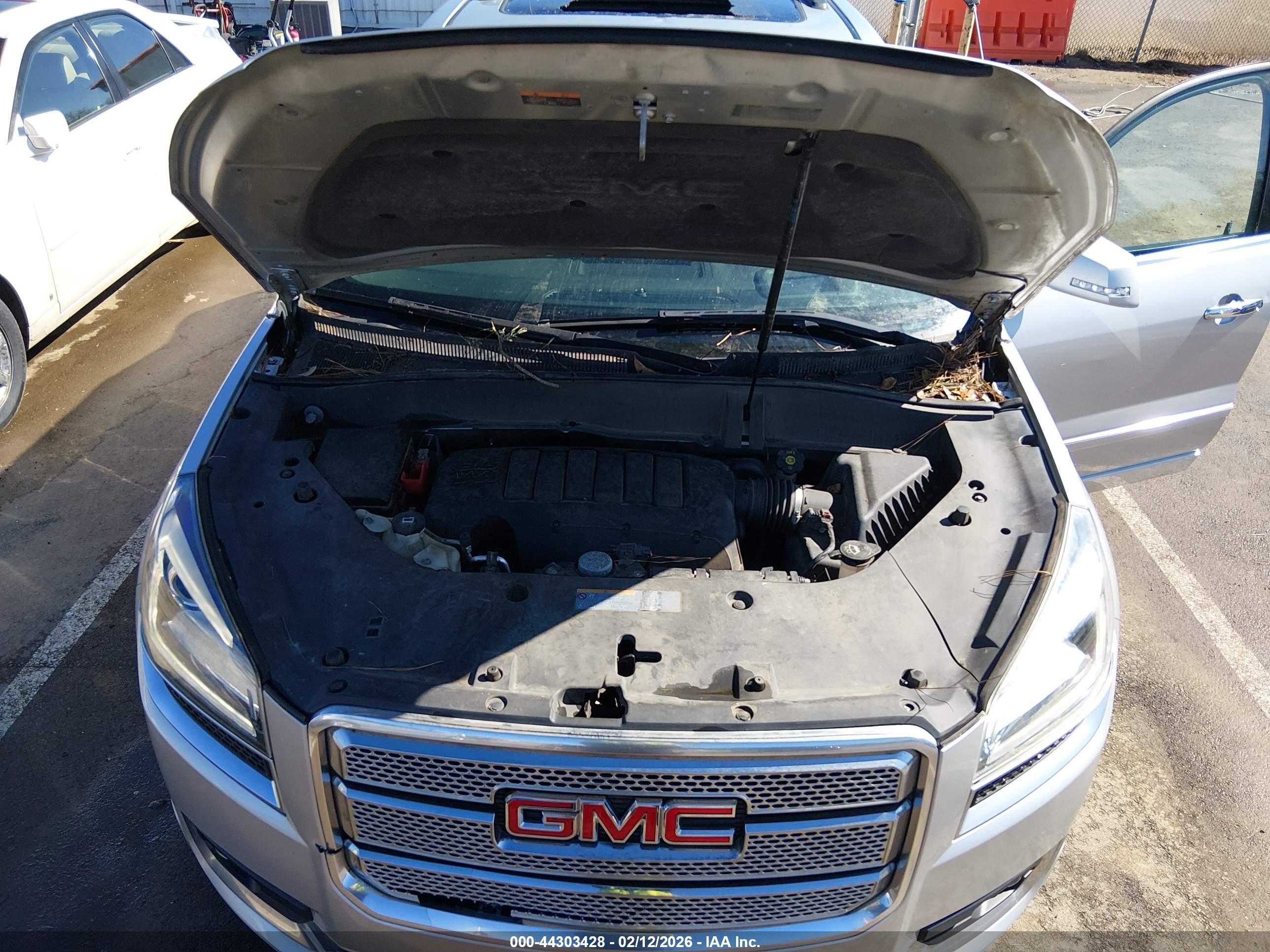 GMC ACADIA image 10