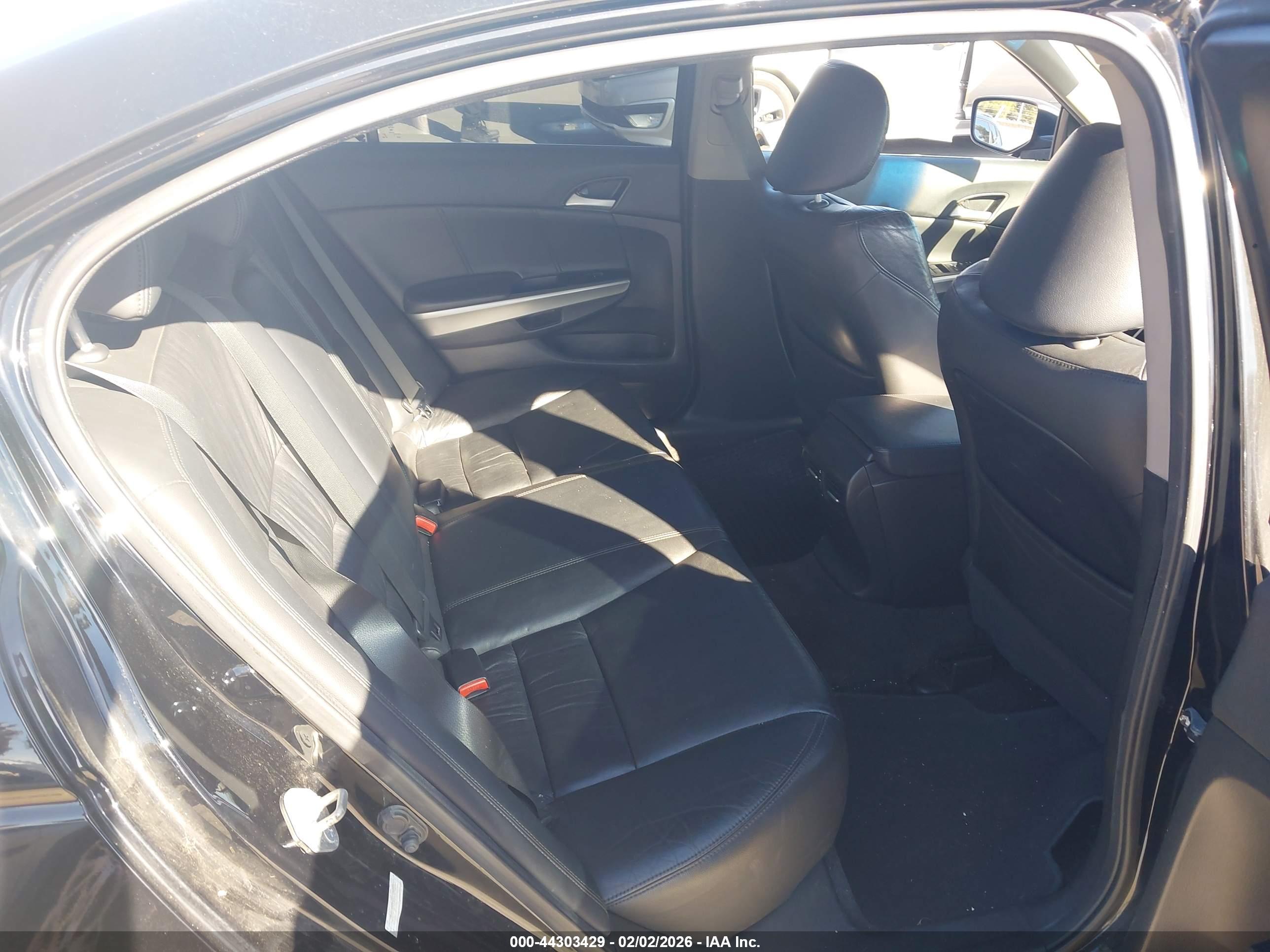 HONDA ACCORD image 8