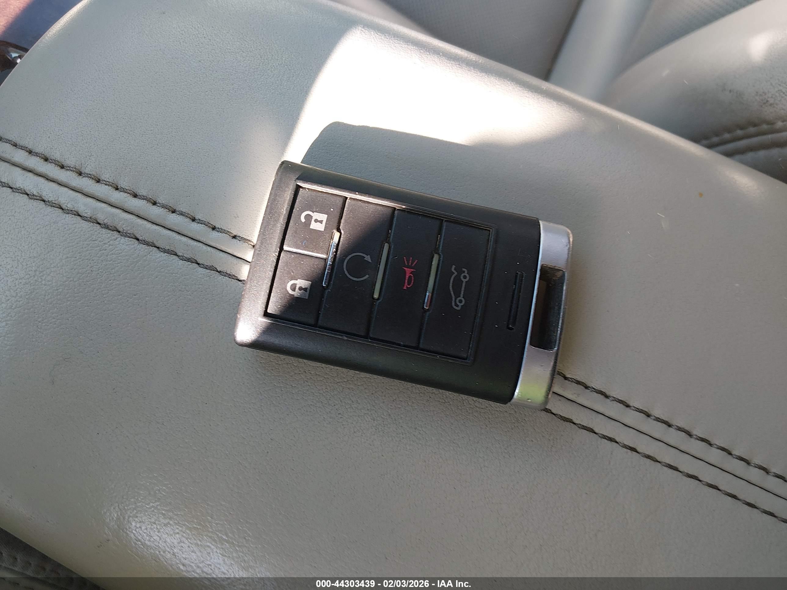 CADILLAC XTS image 11