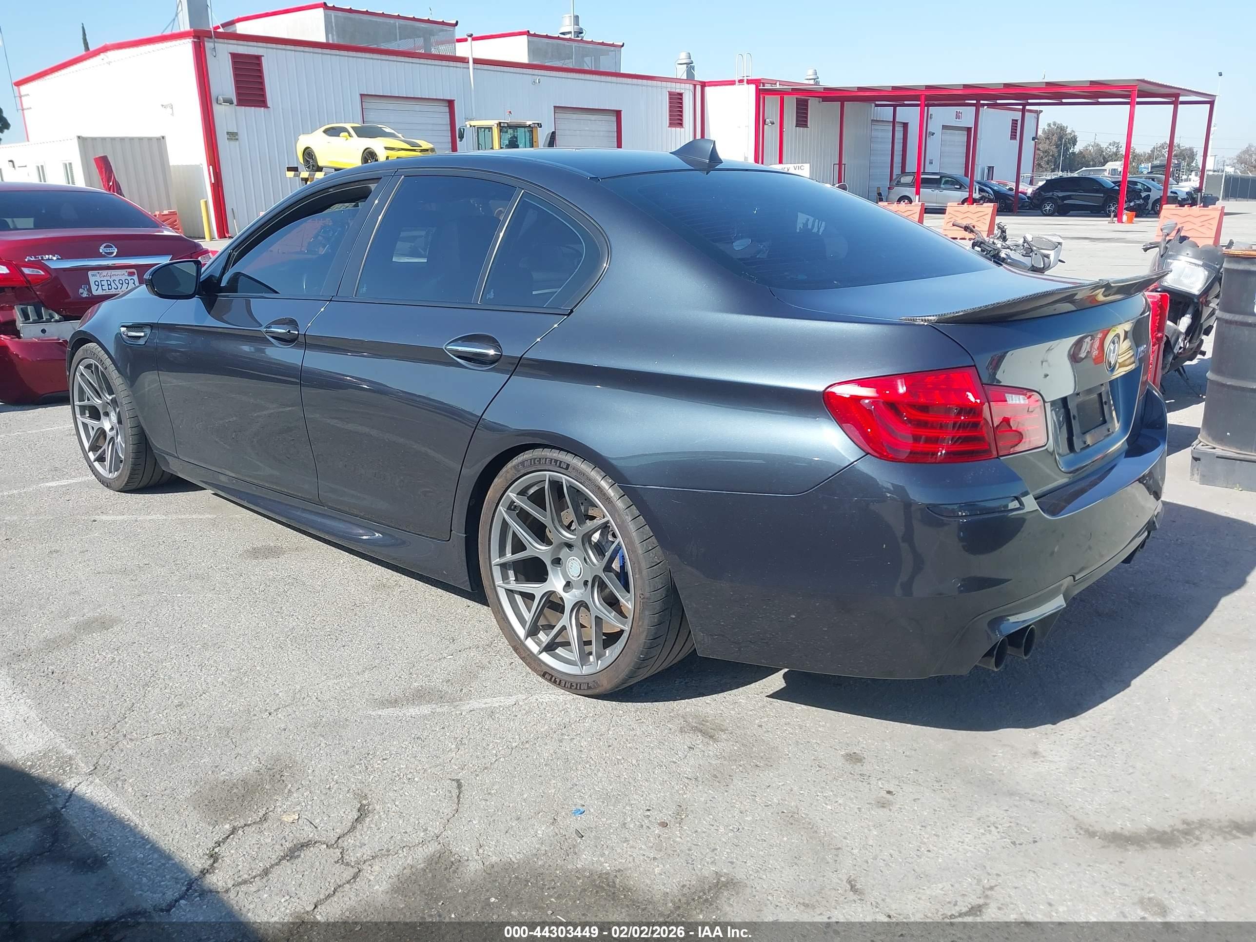 BMW M5 image 3
