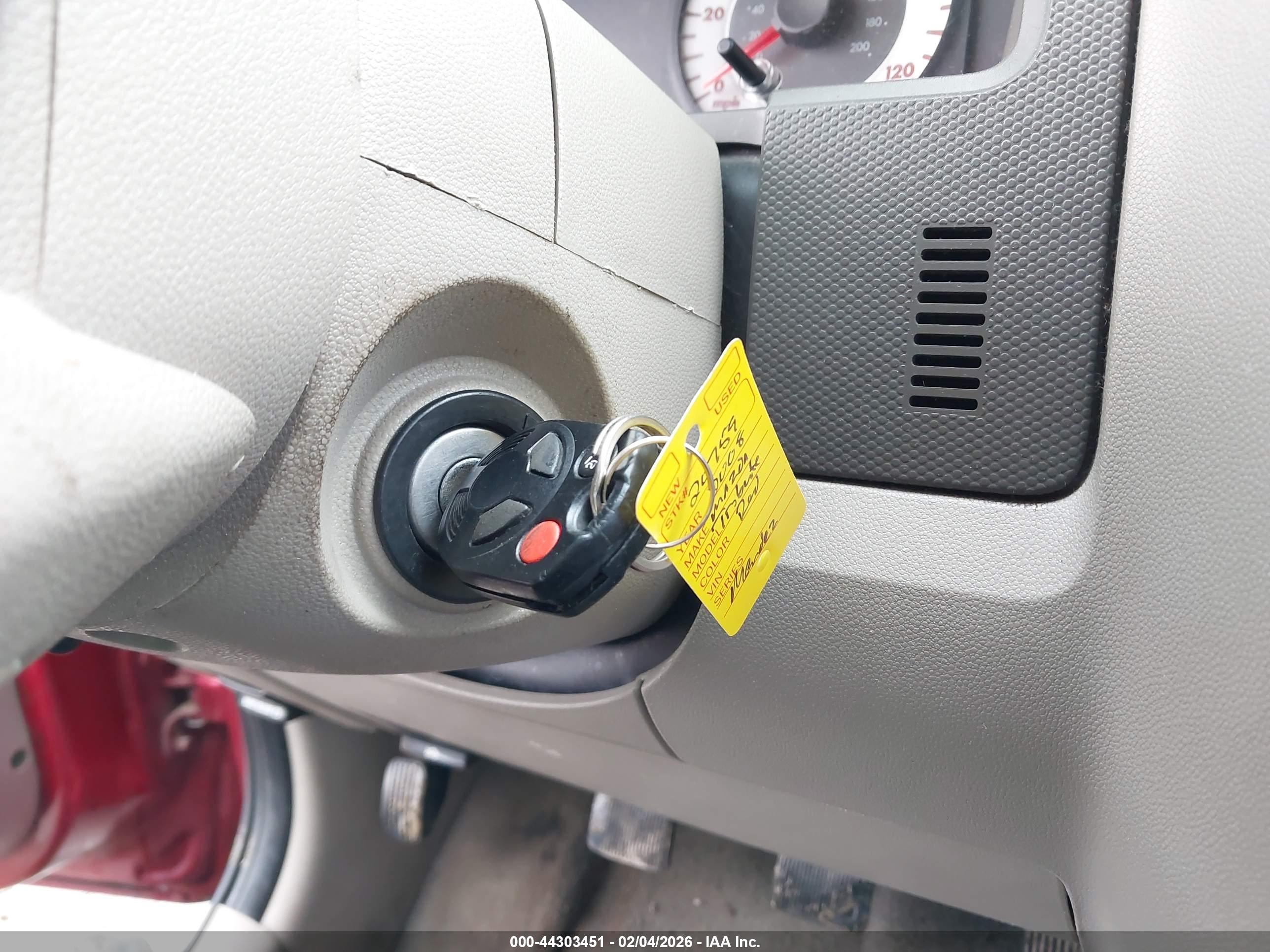 MAZDA TRIBUTE image 11