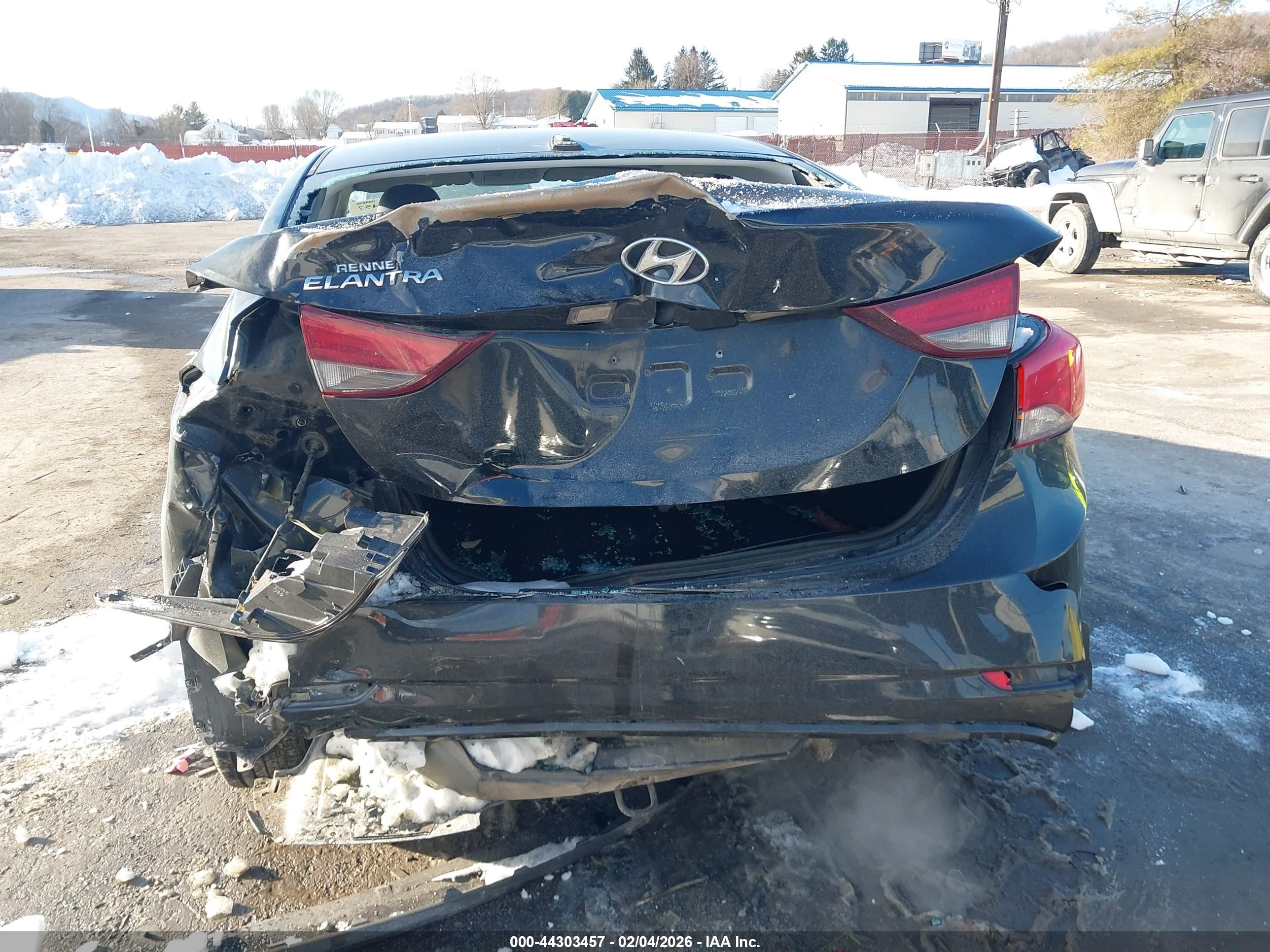 HYUNDAI ELANTRA image 6