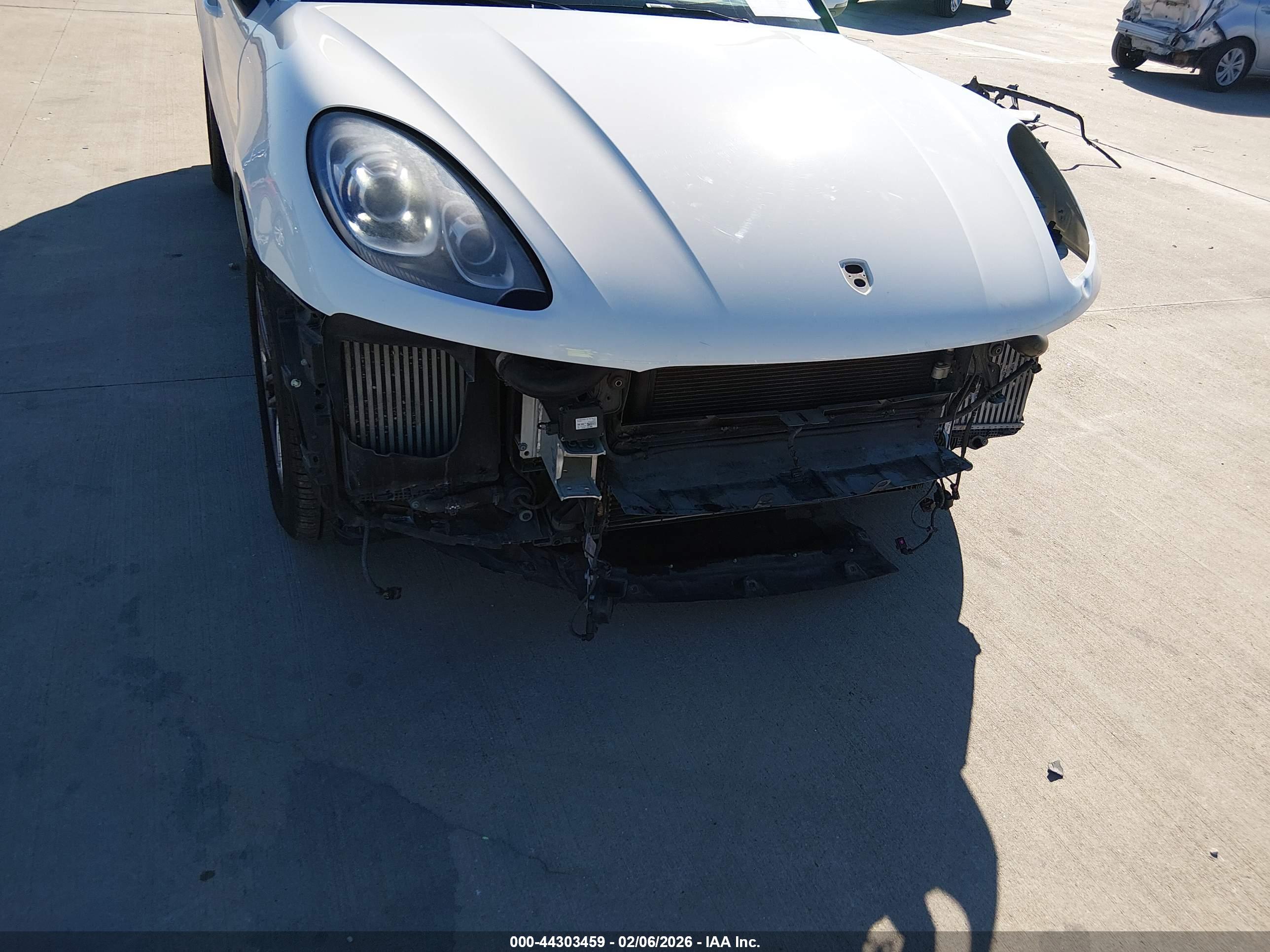 PORSCHE MACAN image 6