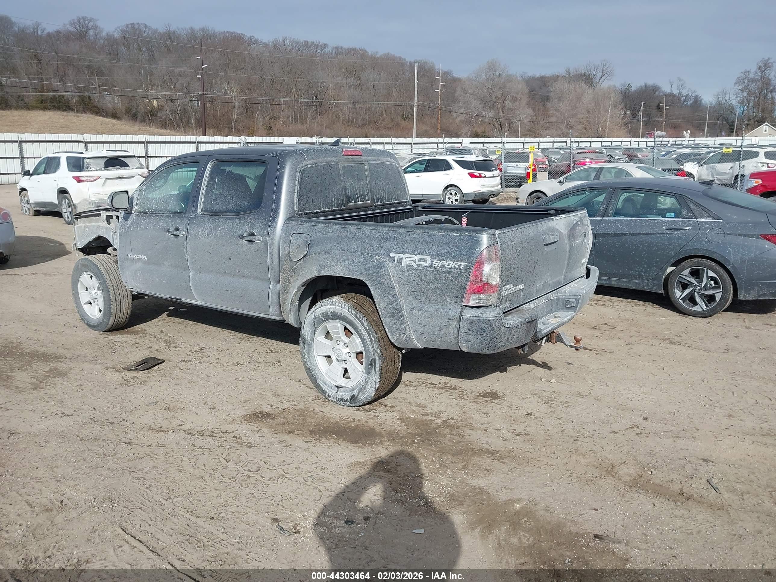 TOYOTA TACOMA image 3