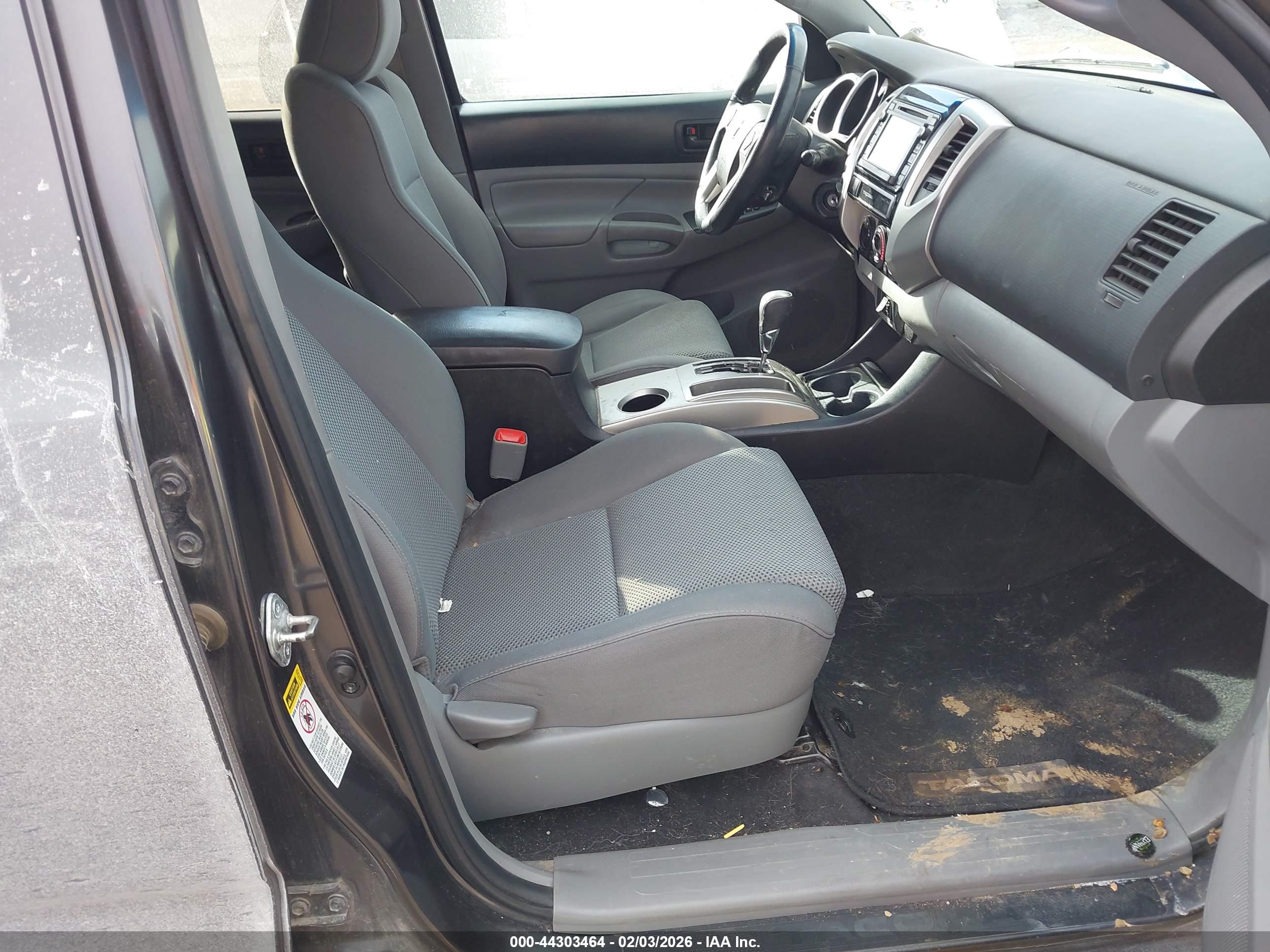 TOYOTA TACOMA image 5