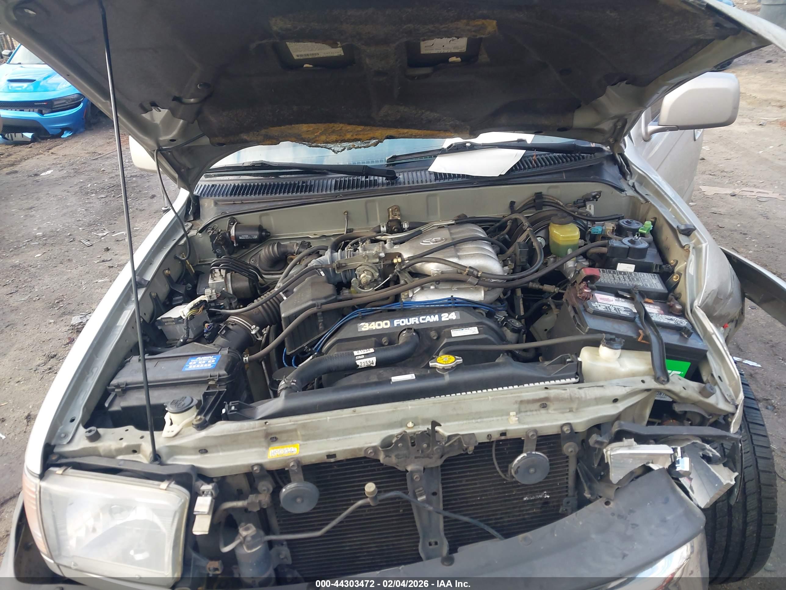 TOYOTA 4RUNNER image 10