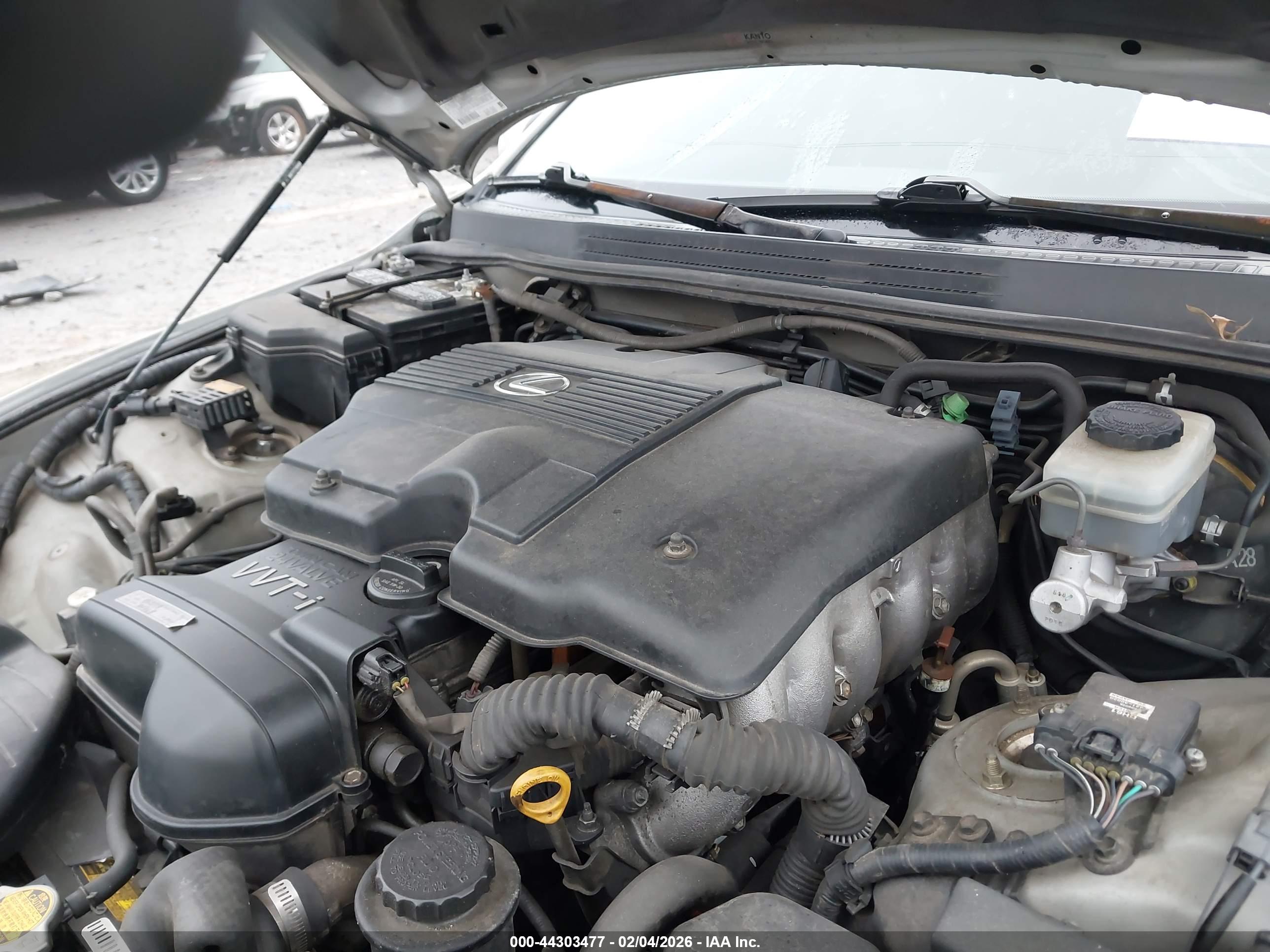 LEXUS IS image 10
