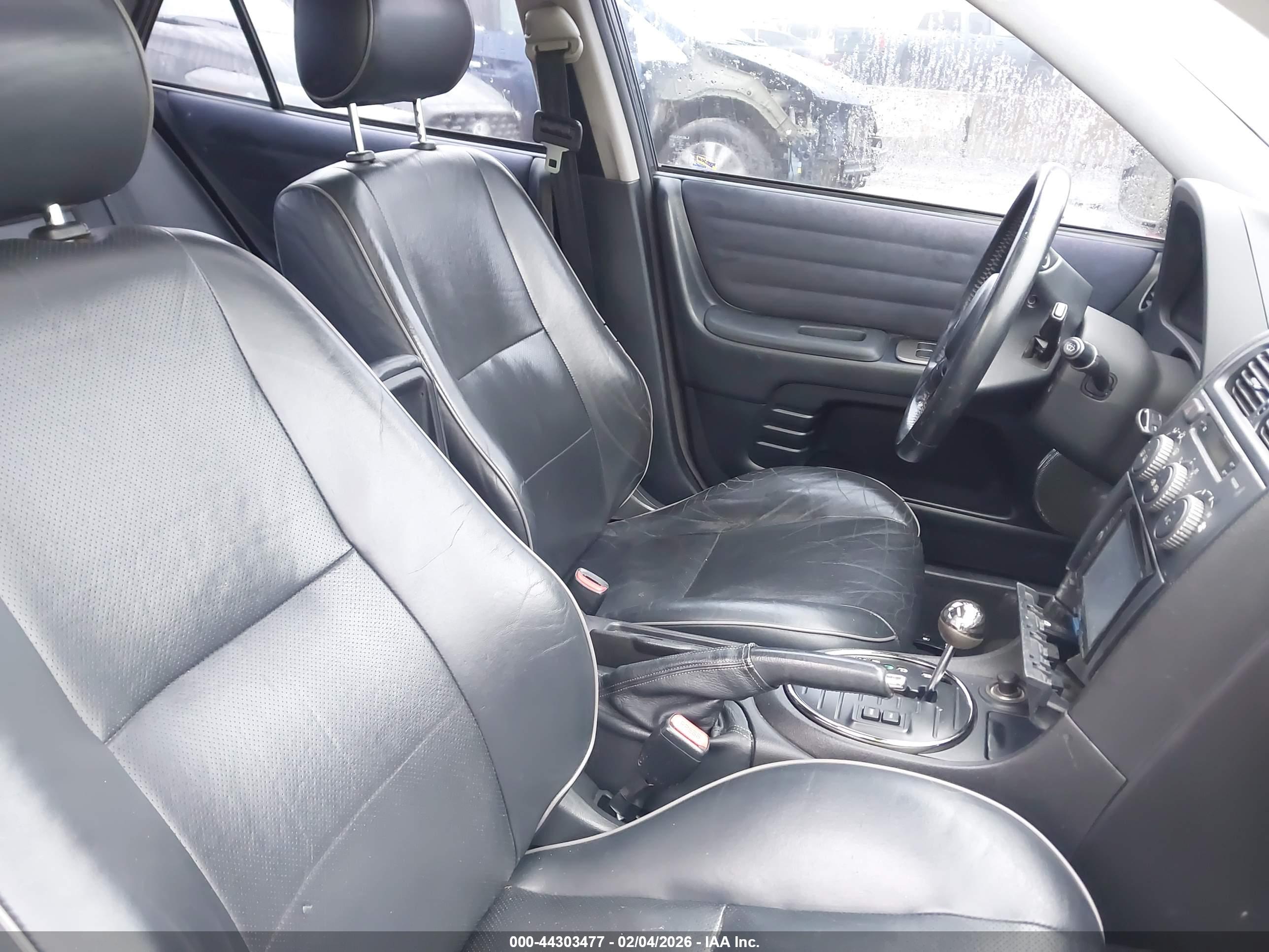 LEXUS IS image 5