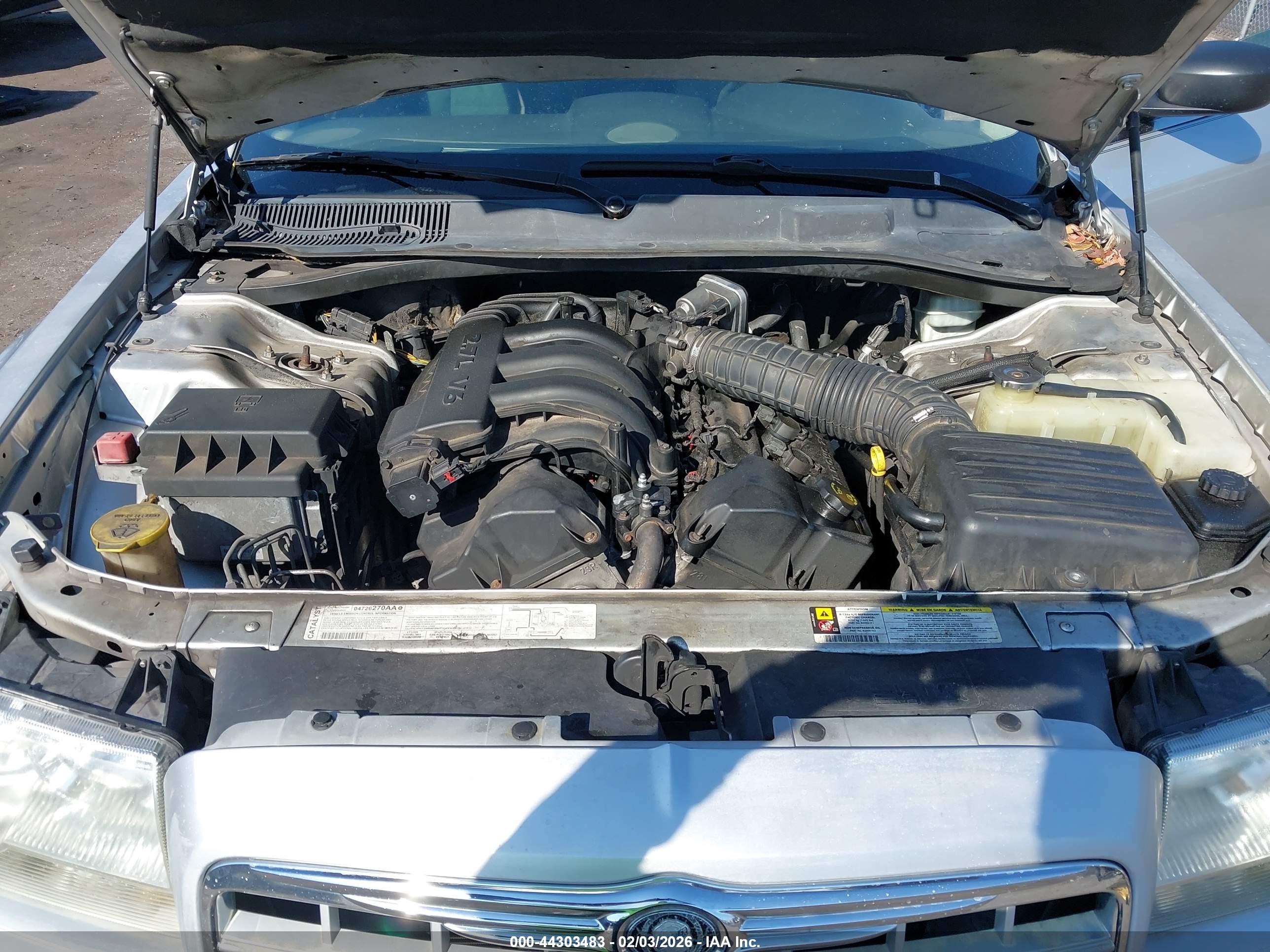 CHRYSLER 300 image 10