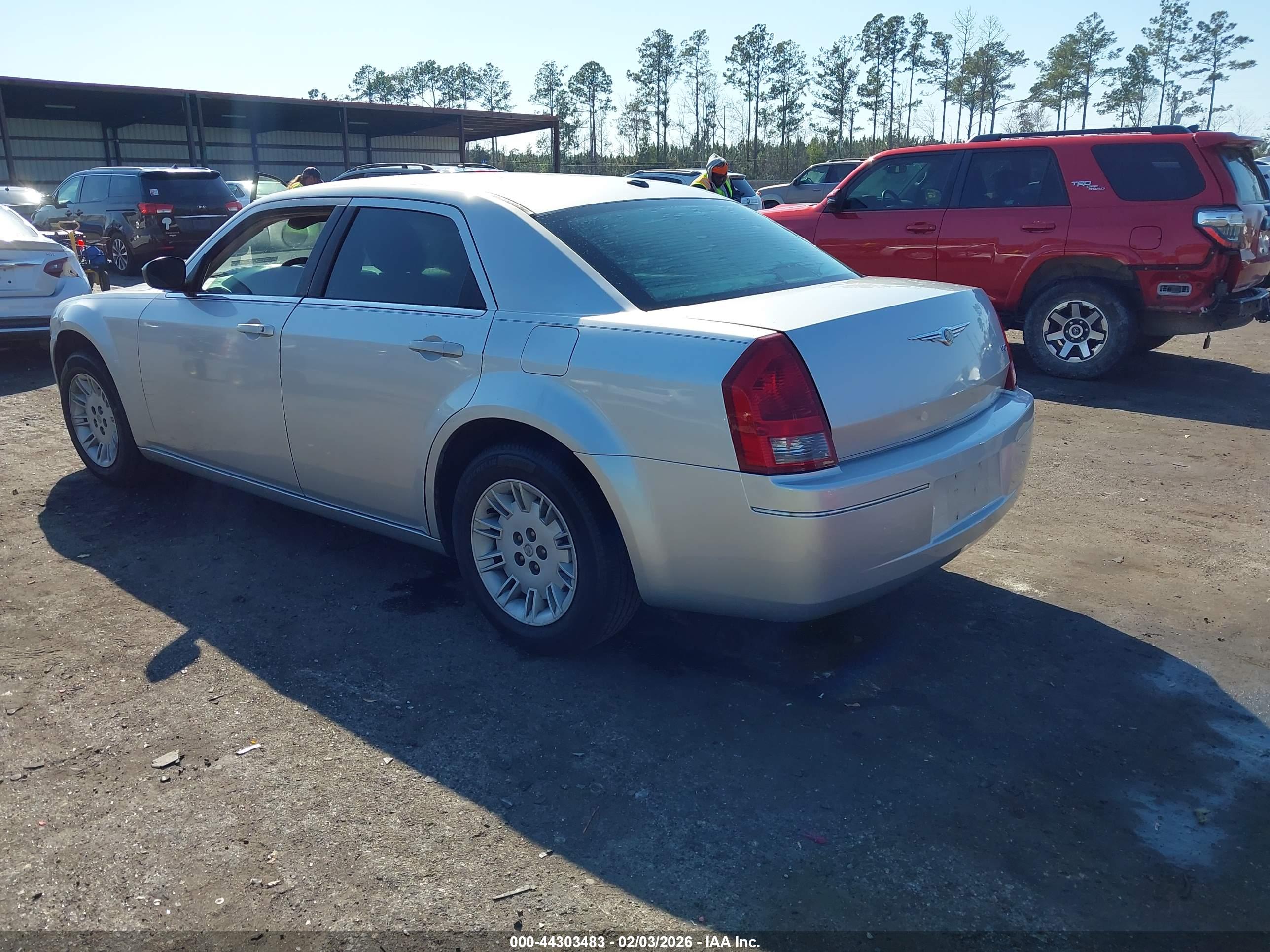CHRYSLER 300 image 3