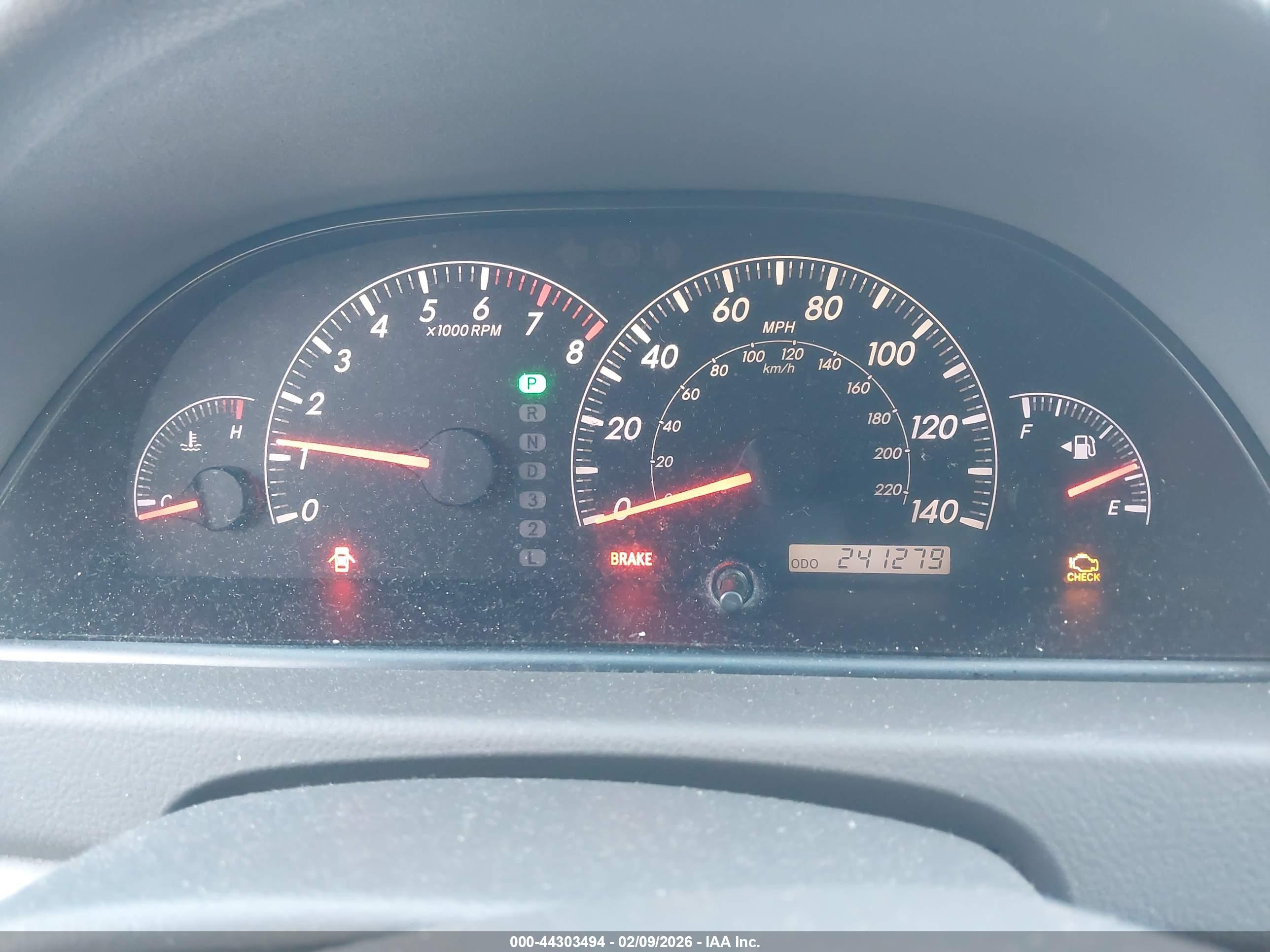 TOYOTA CAMRY image 7