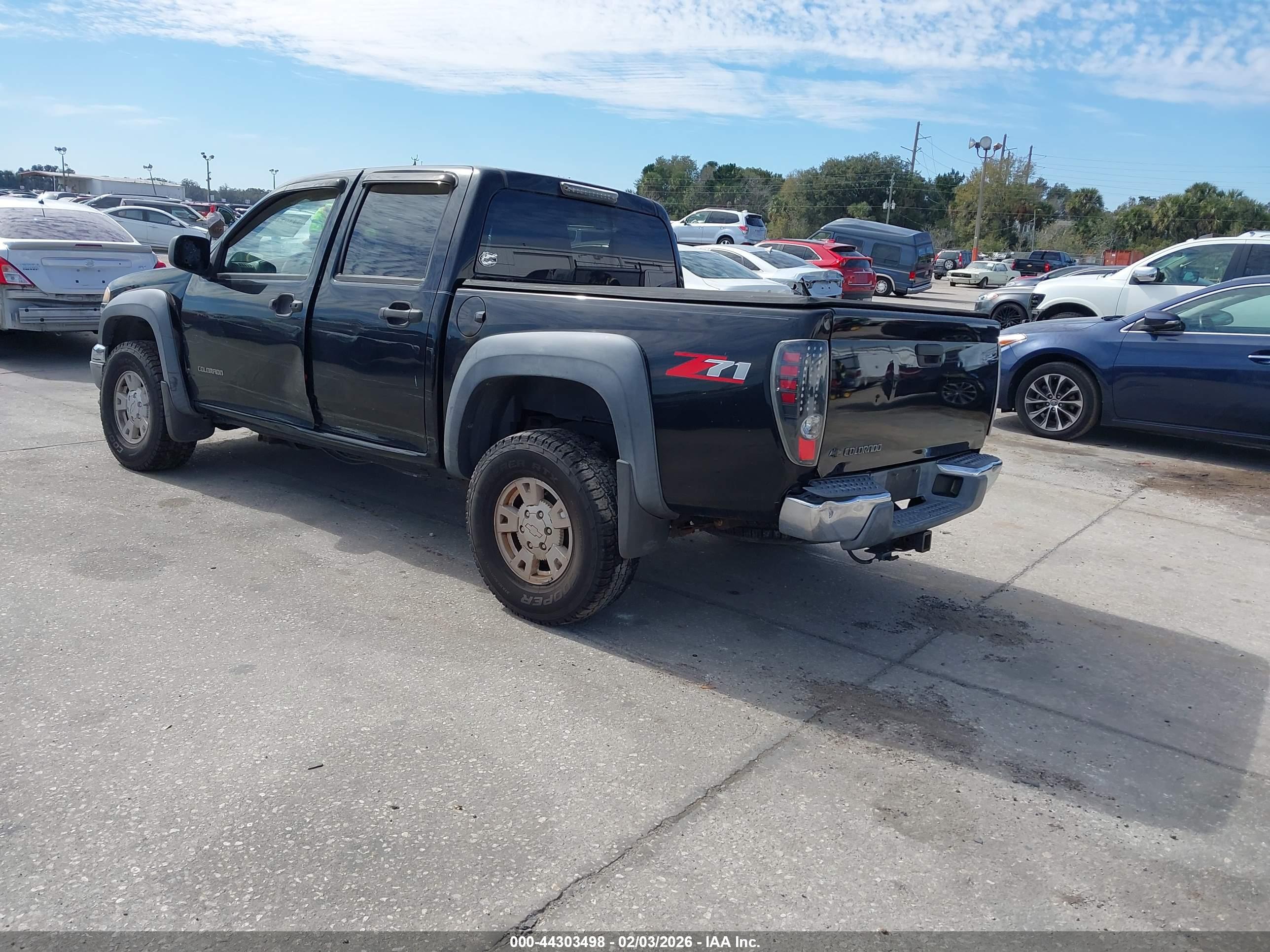 CHEVROLET COLORADO image 3