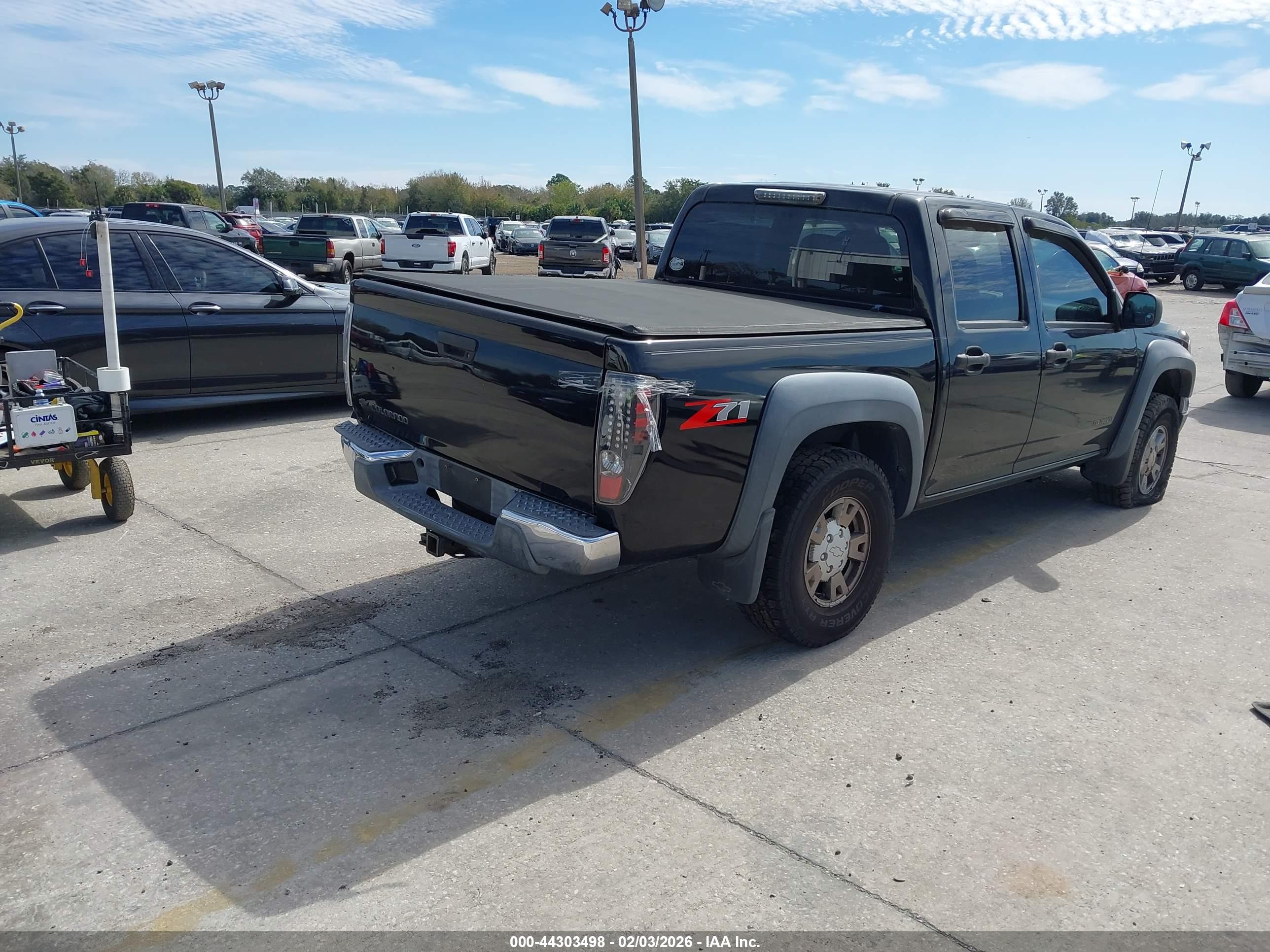 CHEVROLET COLORADO image 4