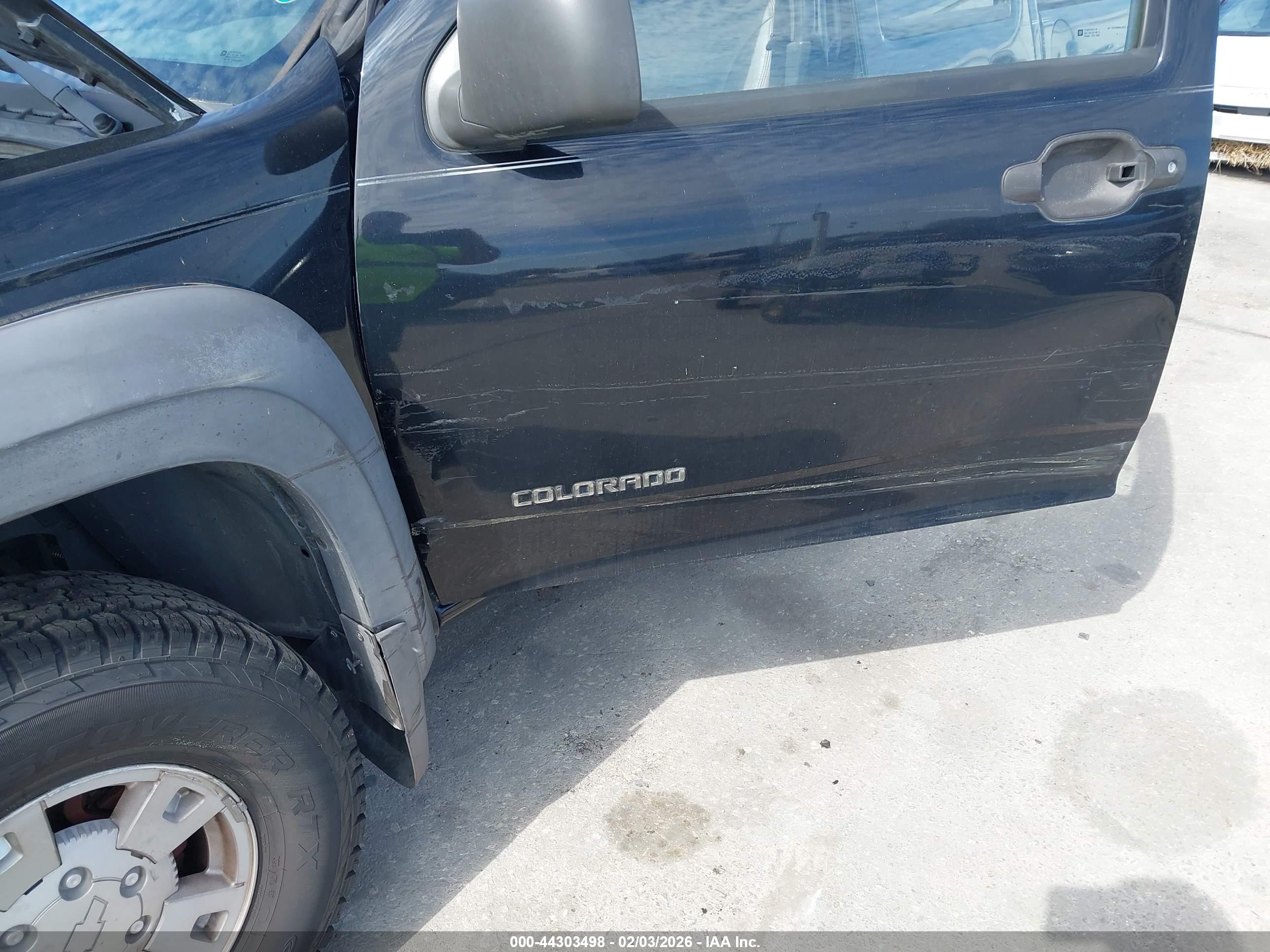 CHEVROLET COLORADO image 6
