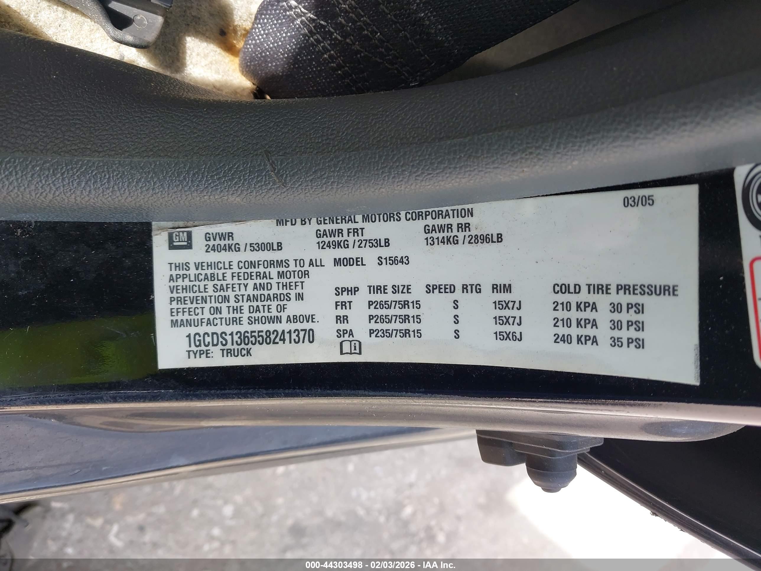 CHEVROLET COLORADO image 9