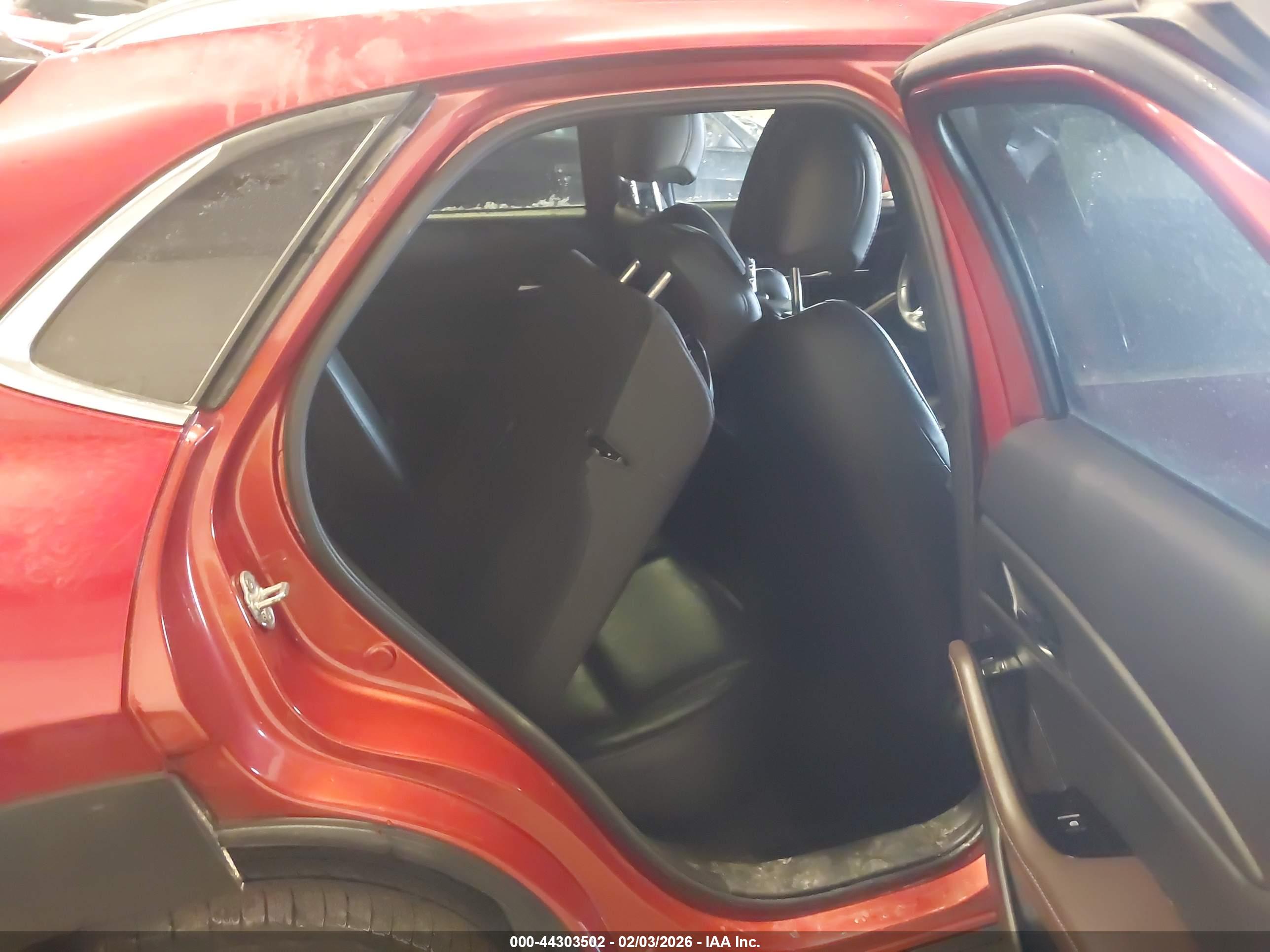 MAZDA CX-30 image 8