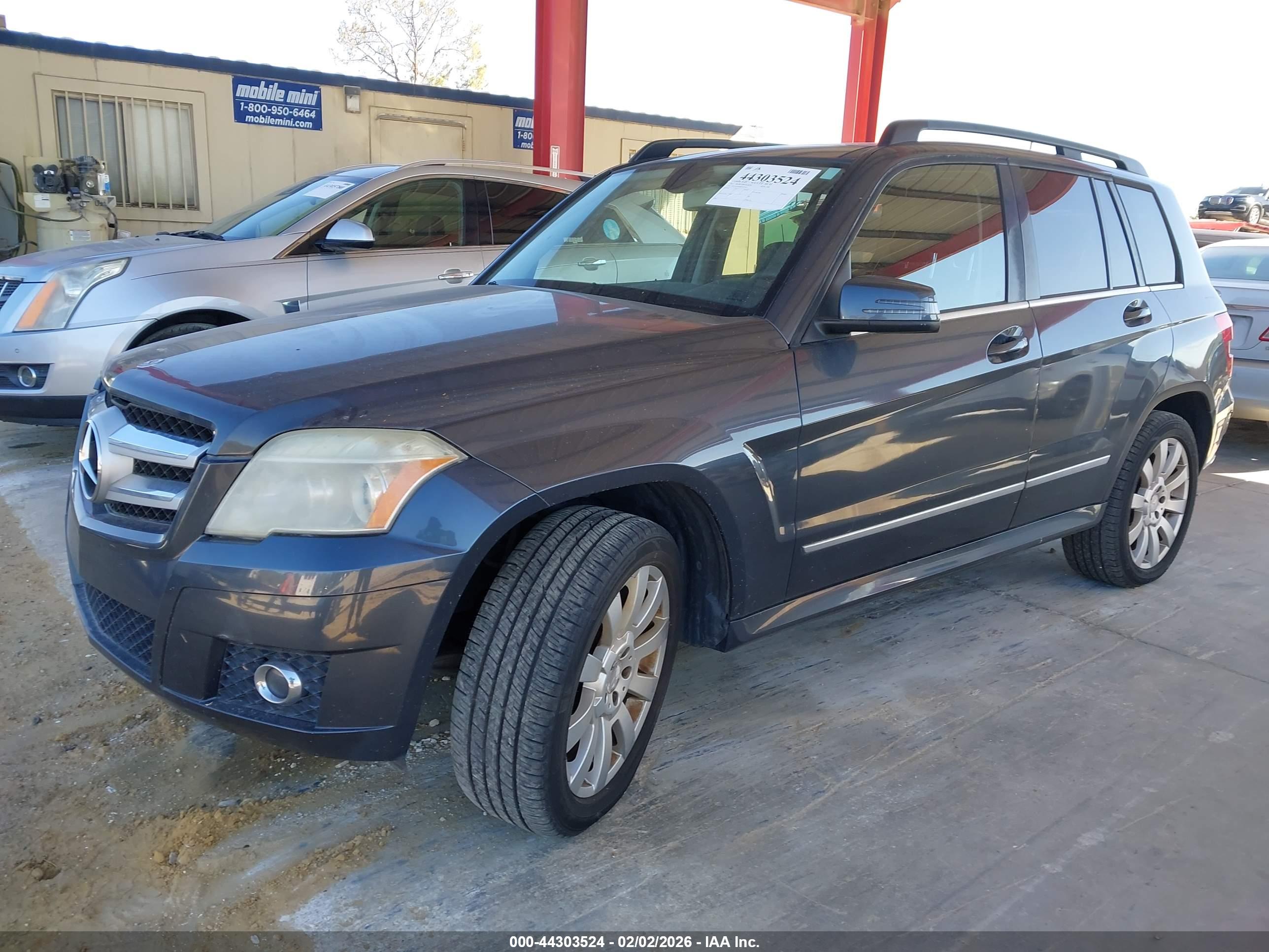 MERCEDES-BENZ GLK image 2