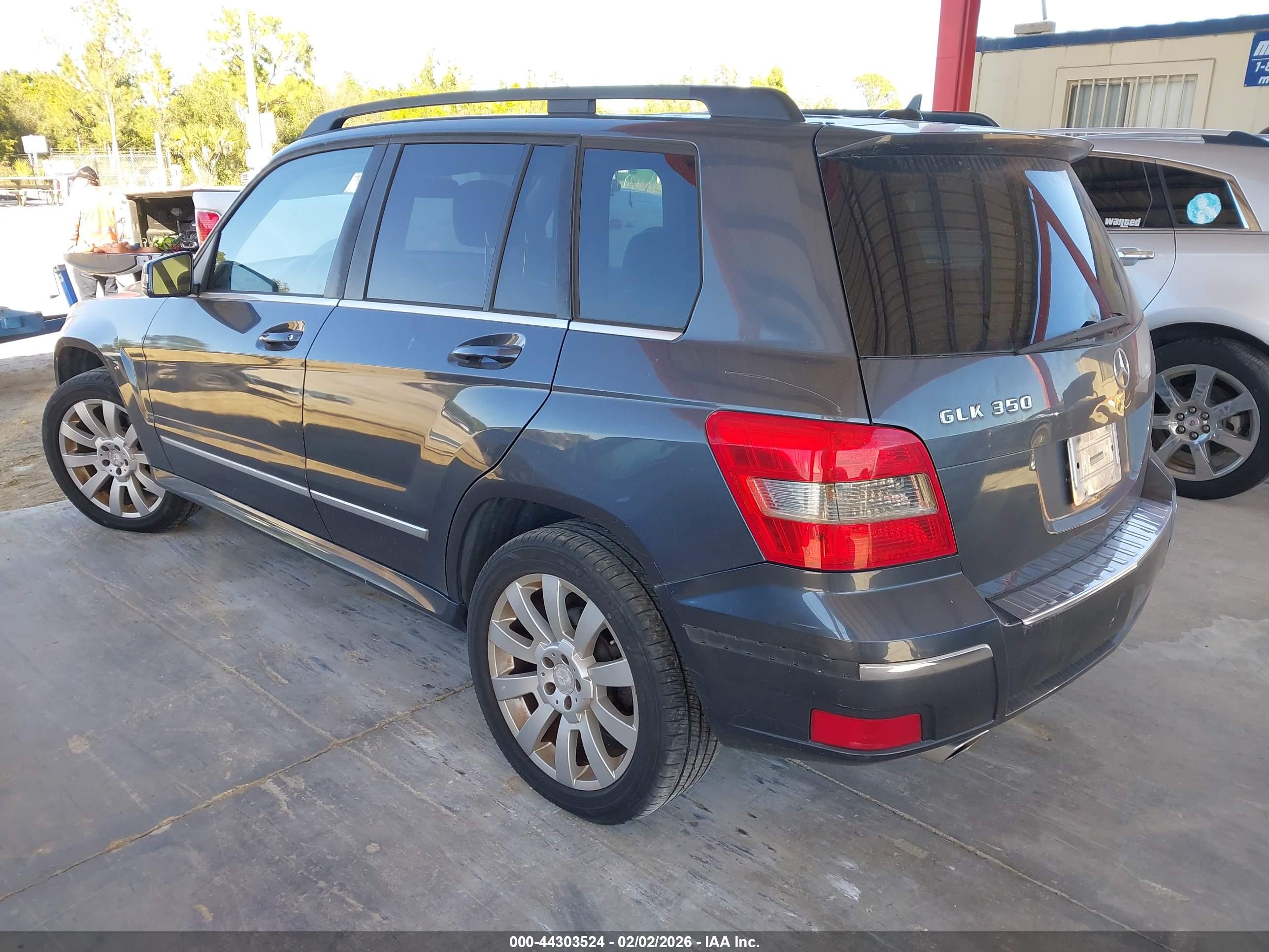 MERCEDES-BENZ GLK image 3