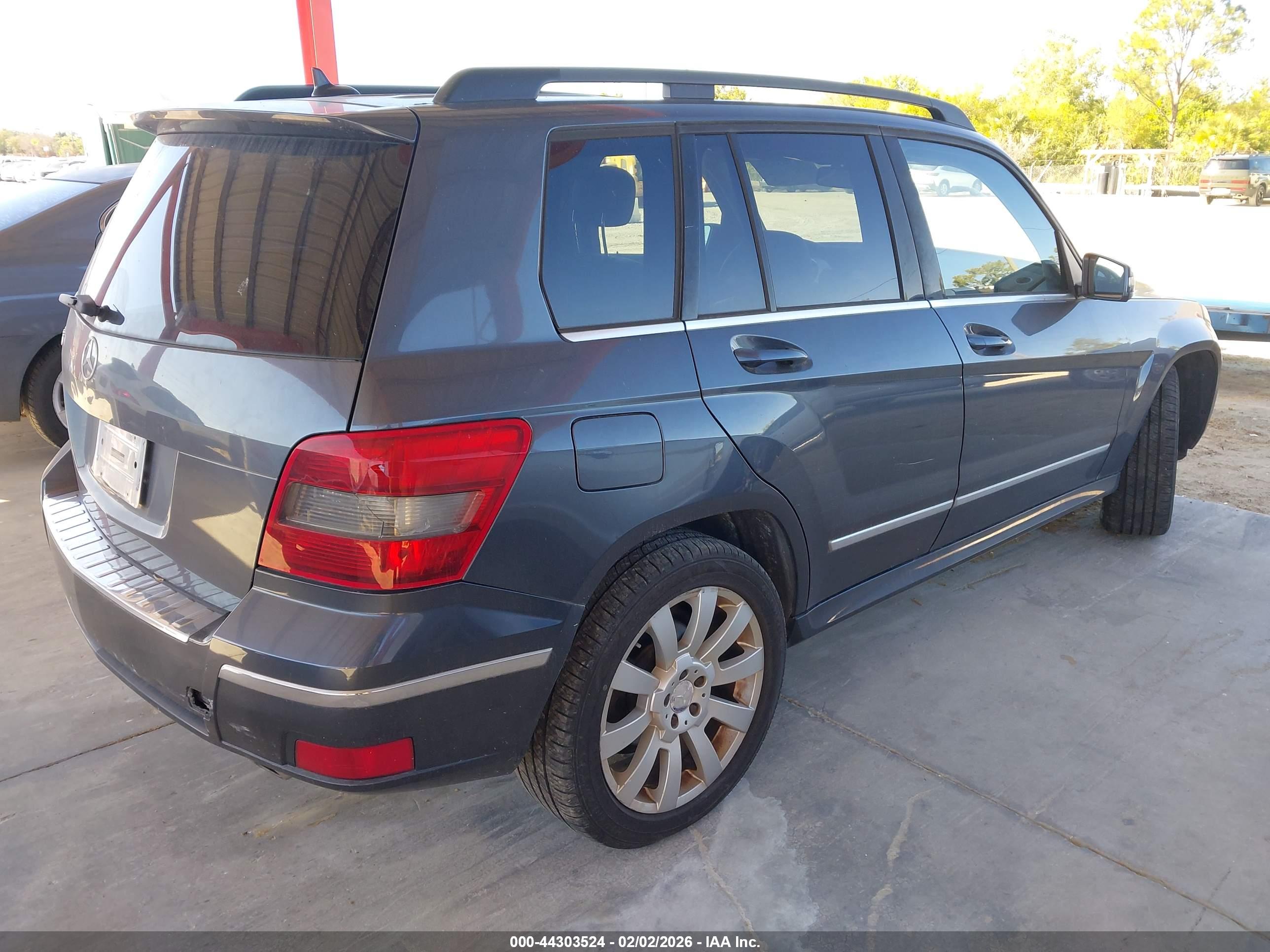 MERCEDES-BENZ GLK image 4