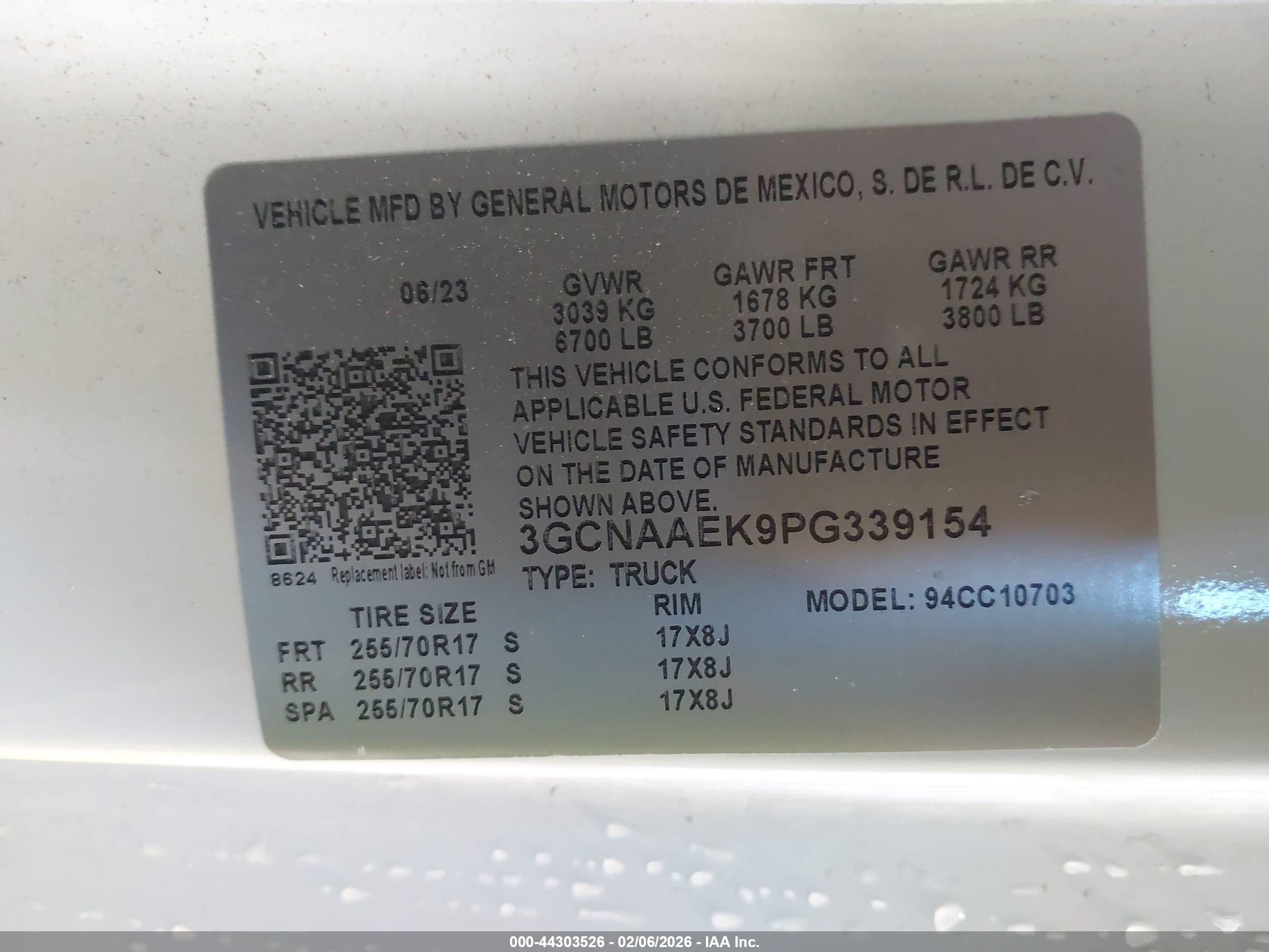 CHEVROLET SILVERADO image 9