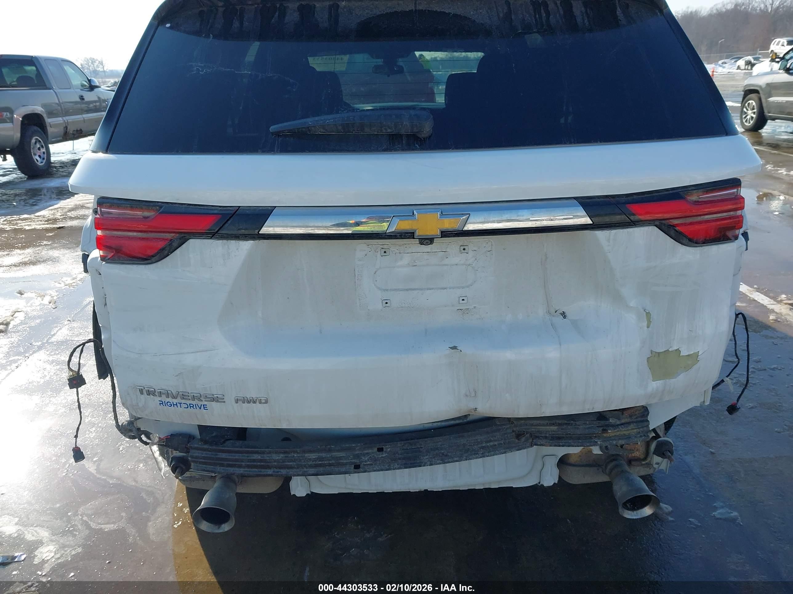 CHEVROLET TRAVERSE image 6