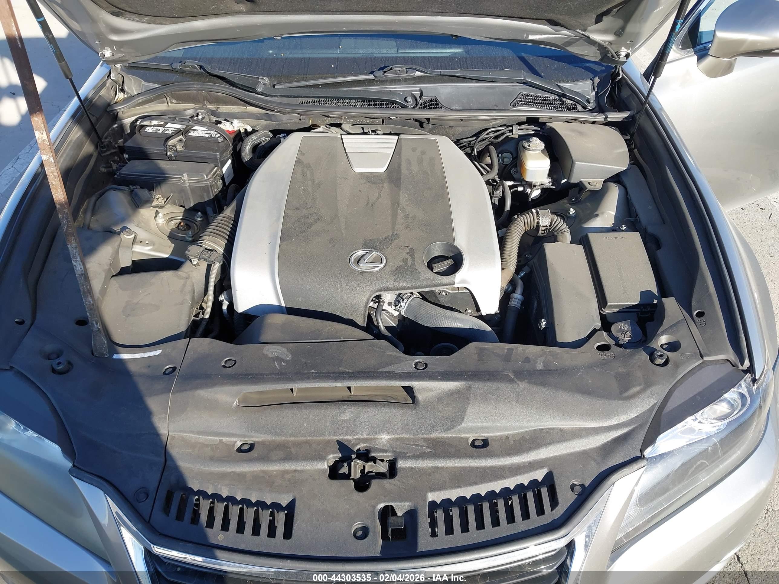 LEXUS GS image 10
