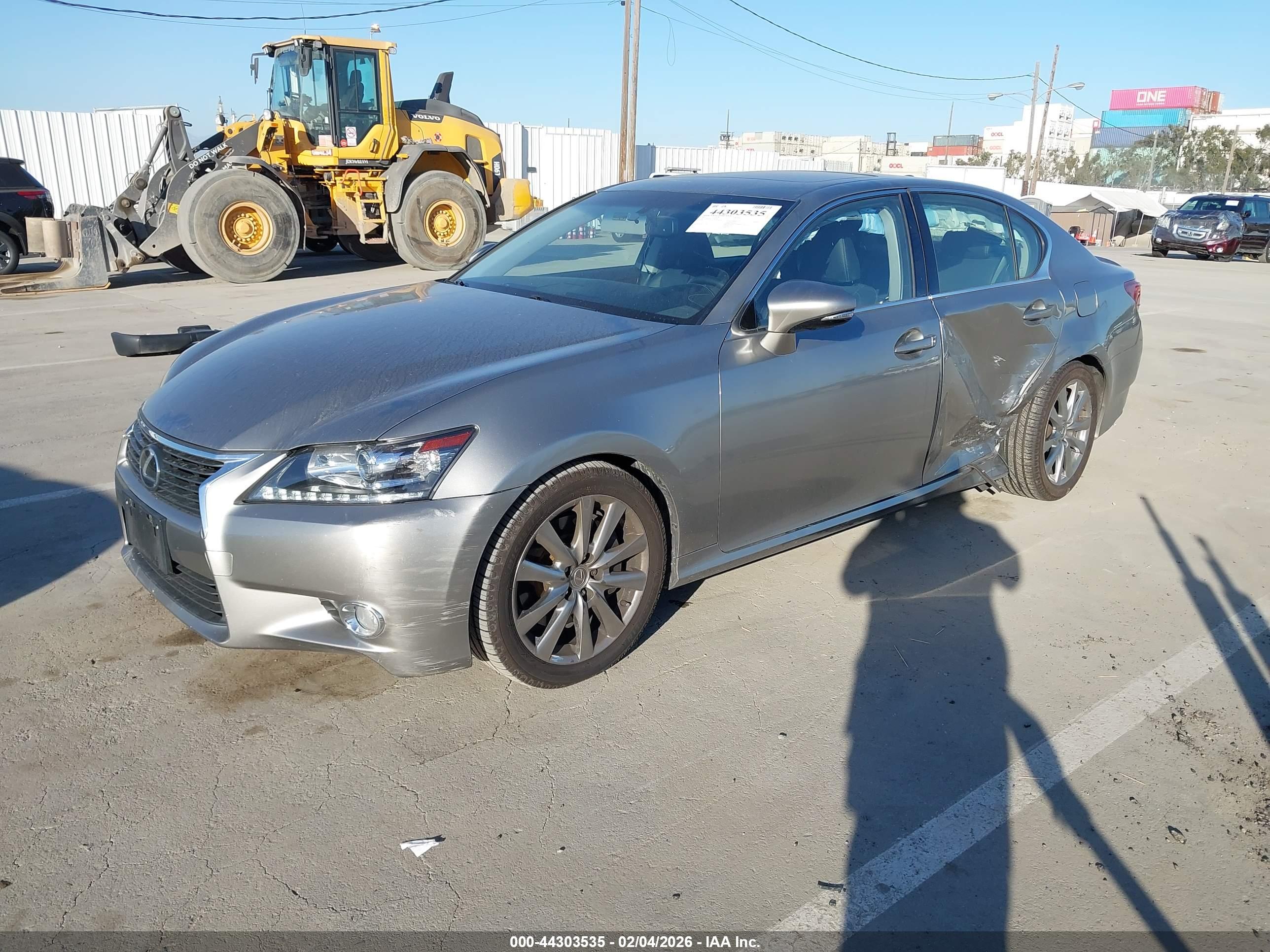 LEXUS GS image 2