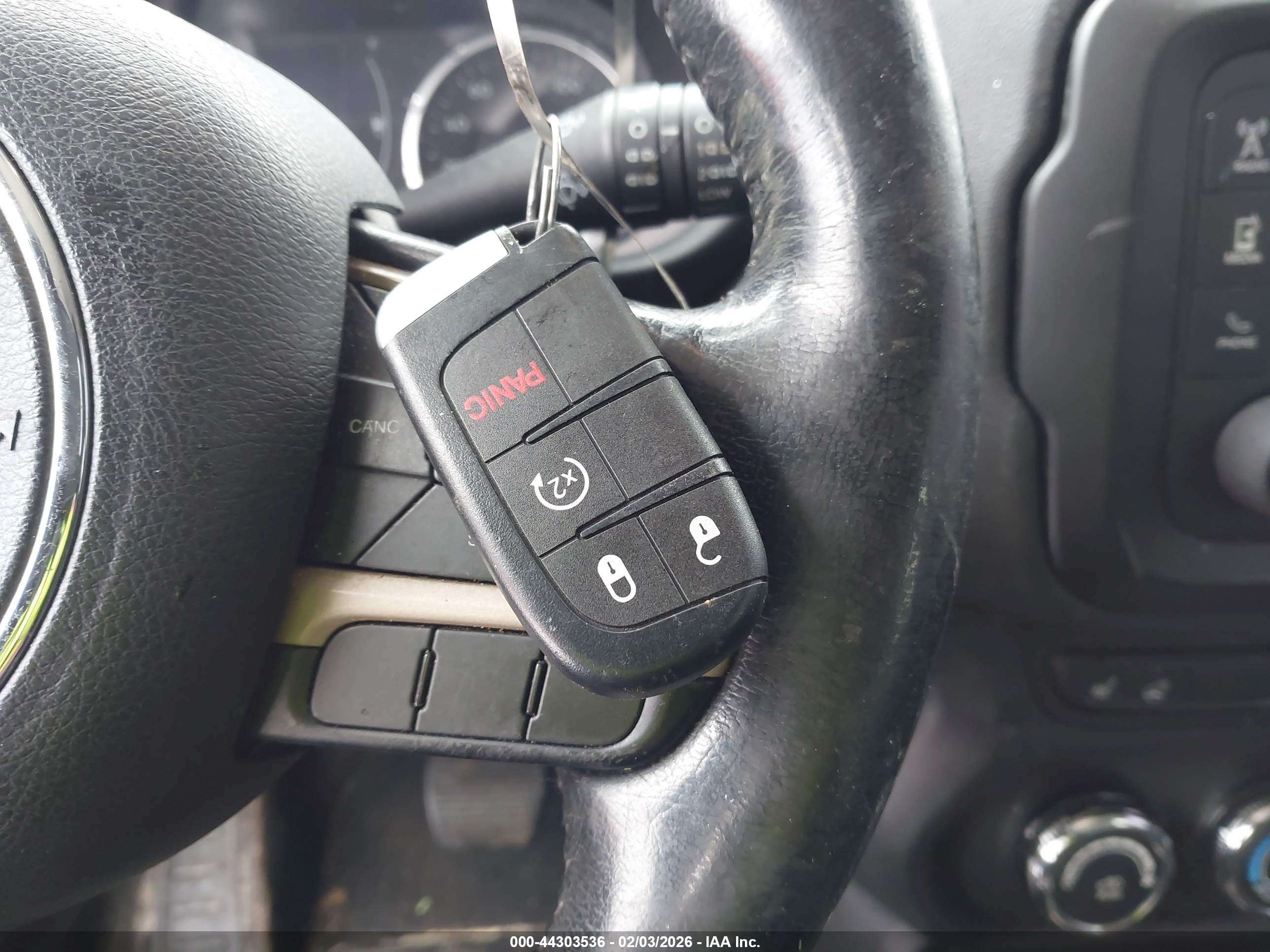 JEEP RENEGADE image 11