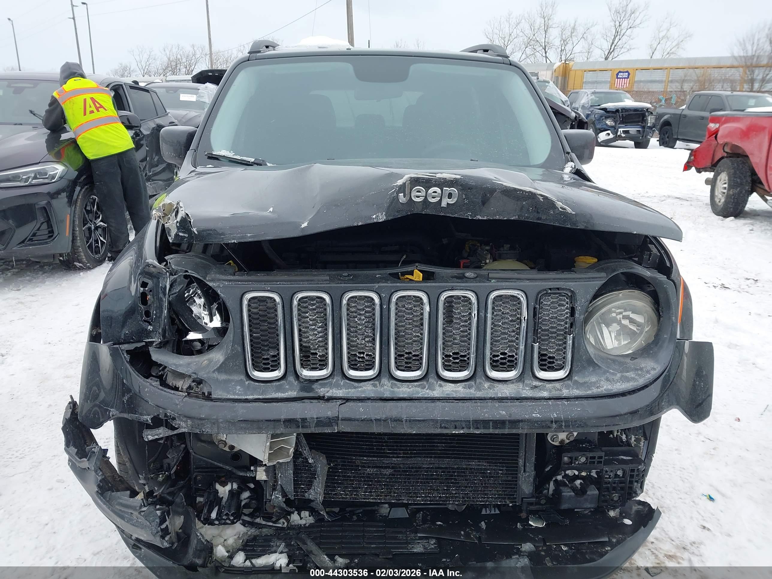 JEEP RENEGADE image 6