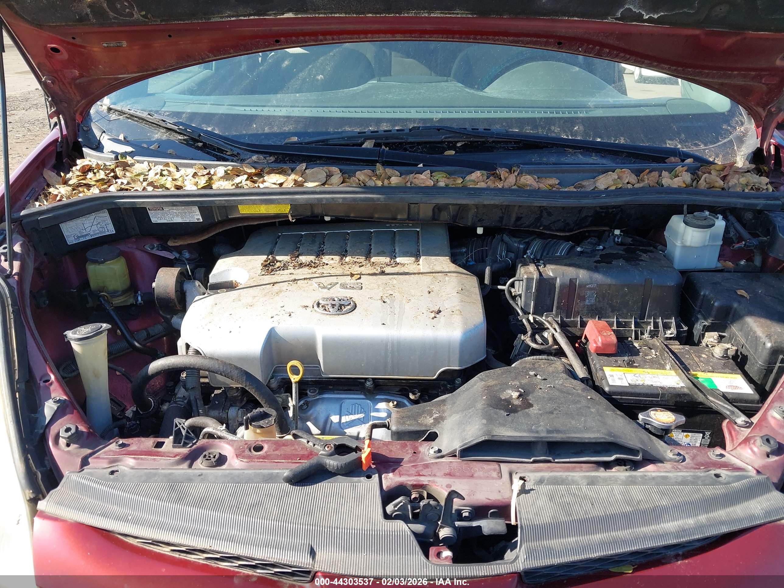 TOYOTA SIENNA image 10