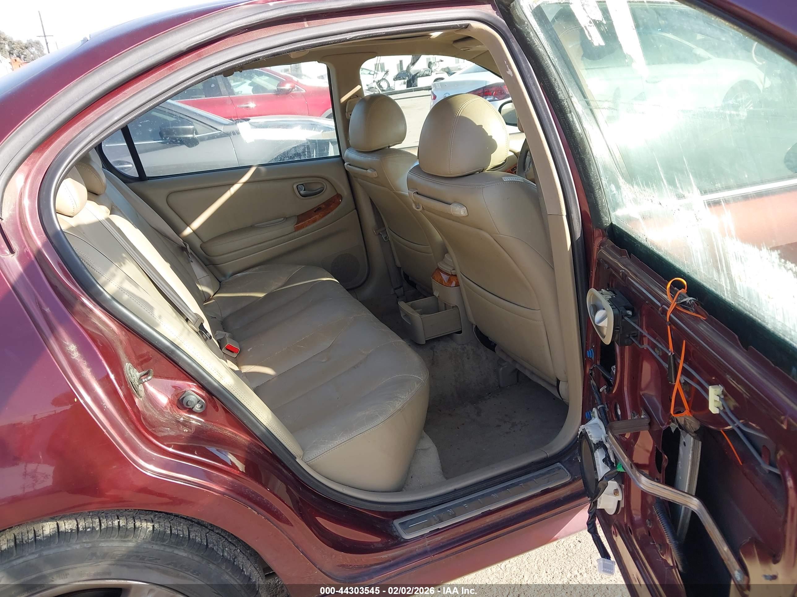 INFINITI I35 image 8