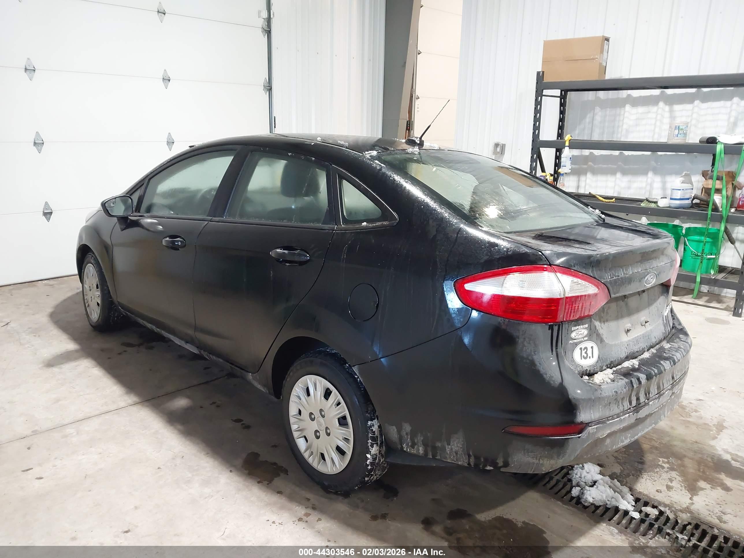 FORD FIESTA image 3