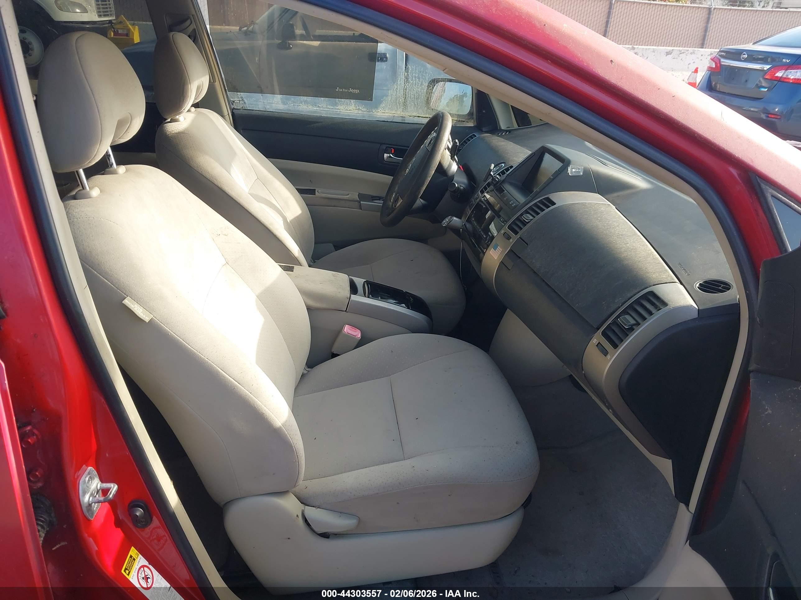 TOYOTA PRIUS image 5