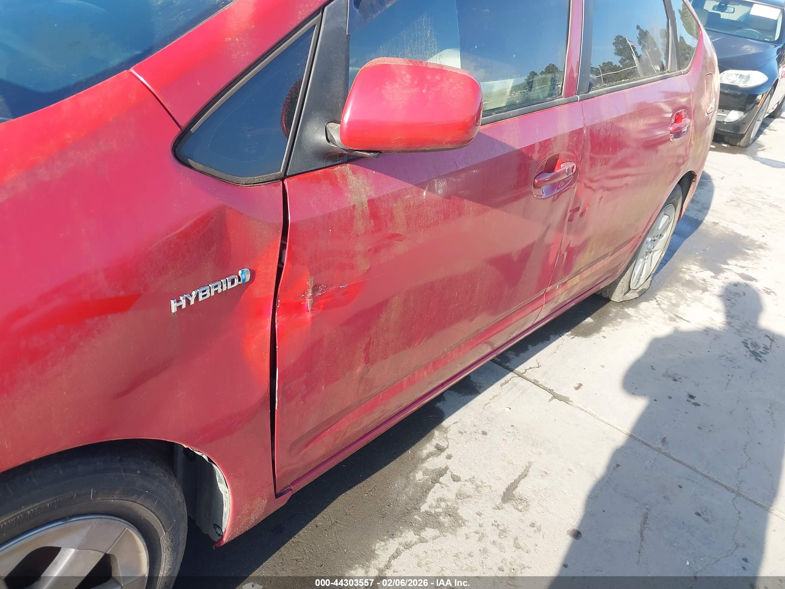 TOYOTA PRIUS image 6