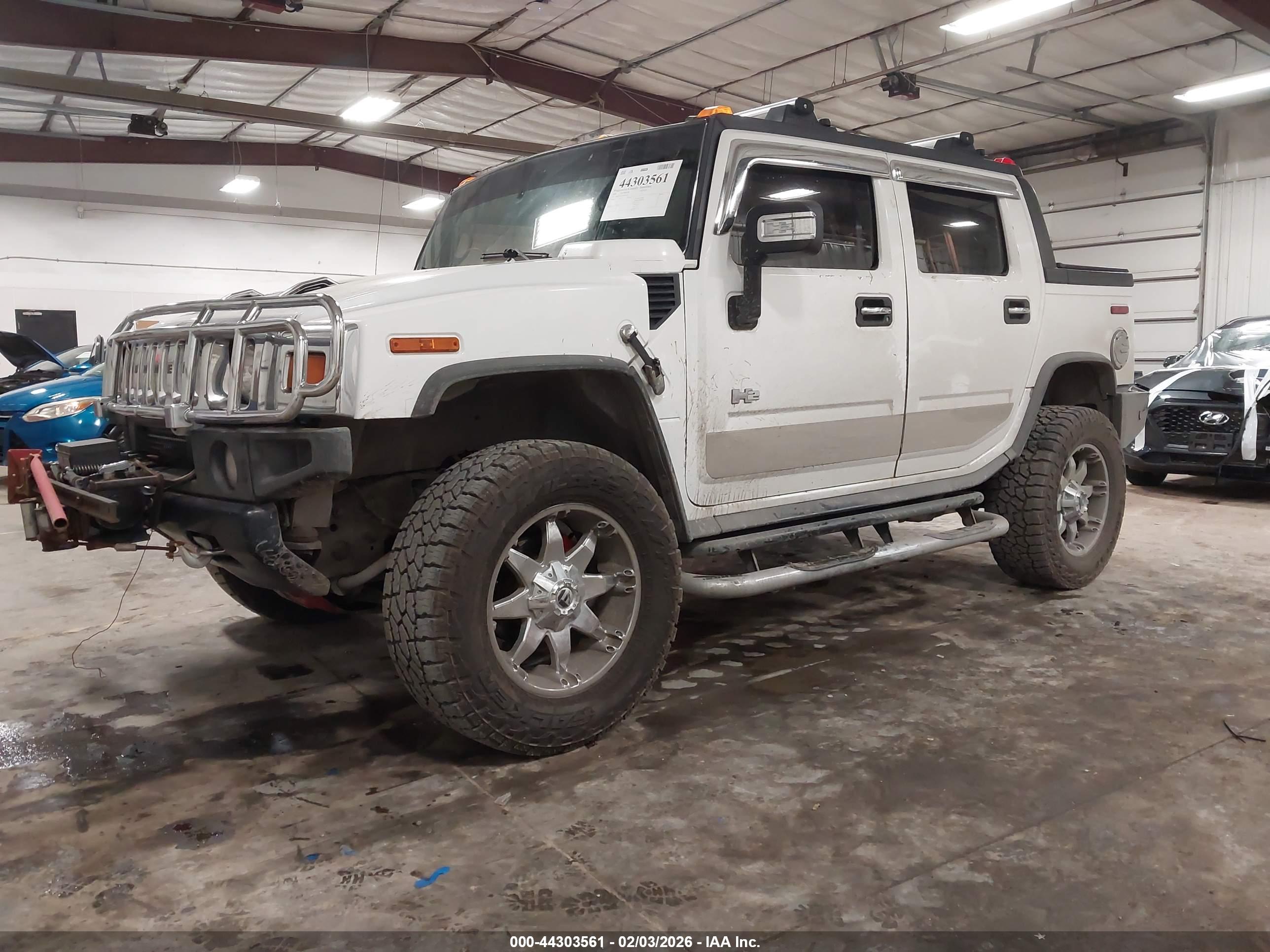 HUMMER H2 image 2