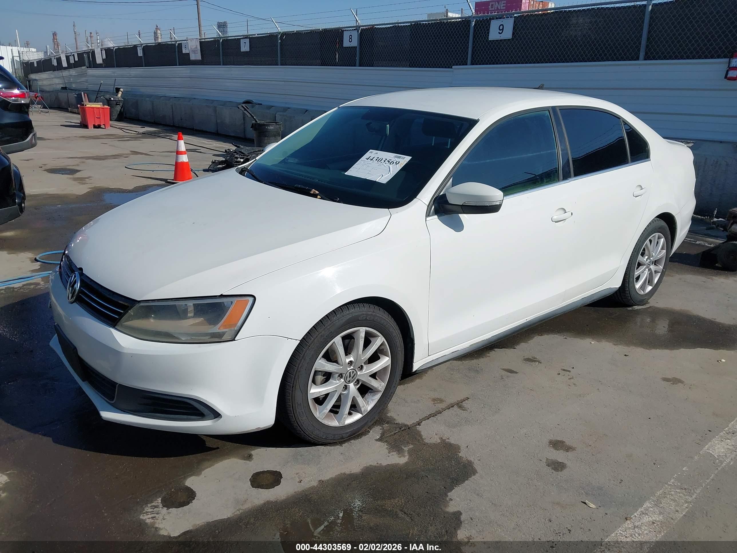 VOLKSWAGEN JETTA image 2