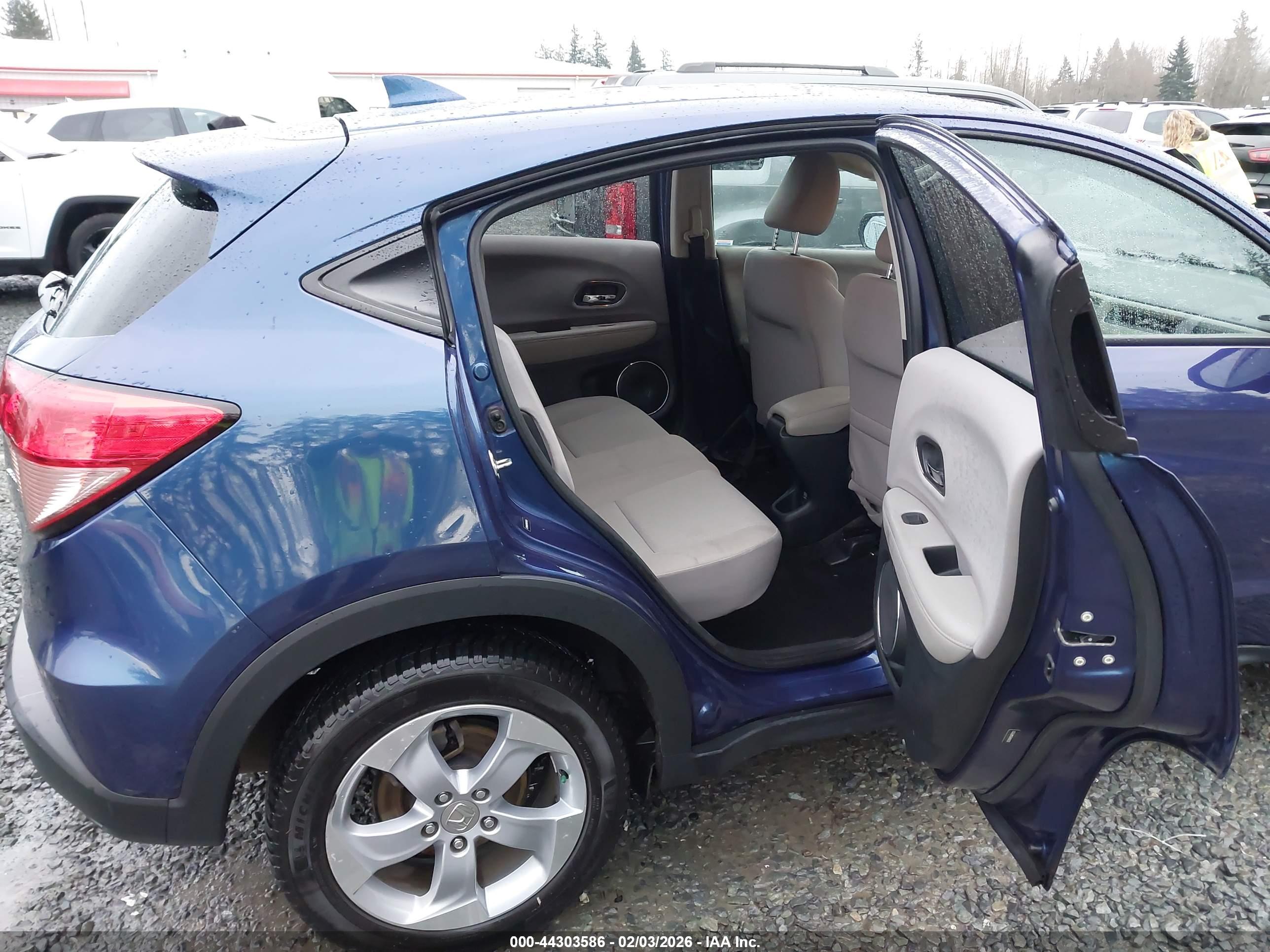 HONDA HR-V image 8