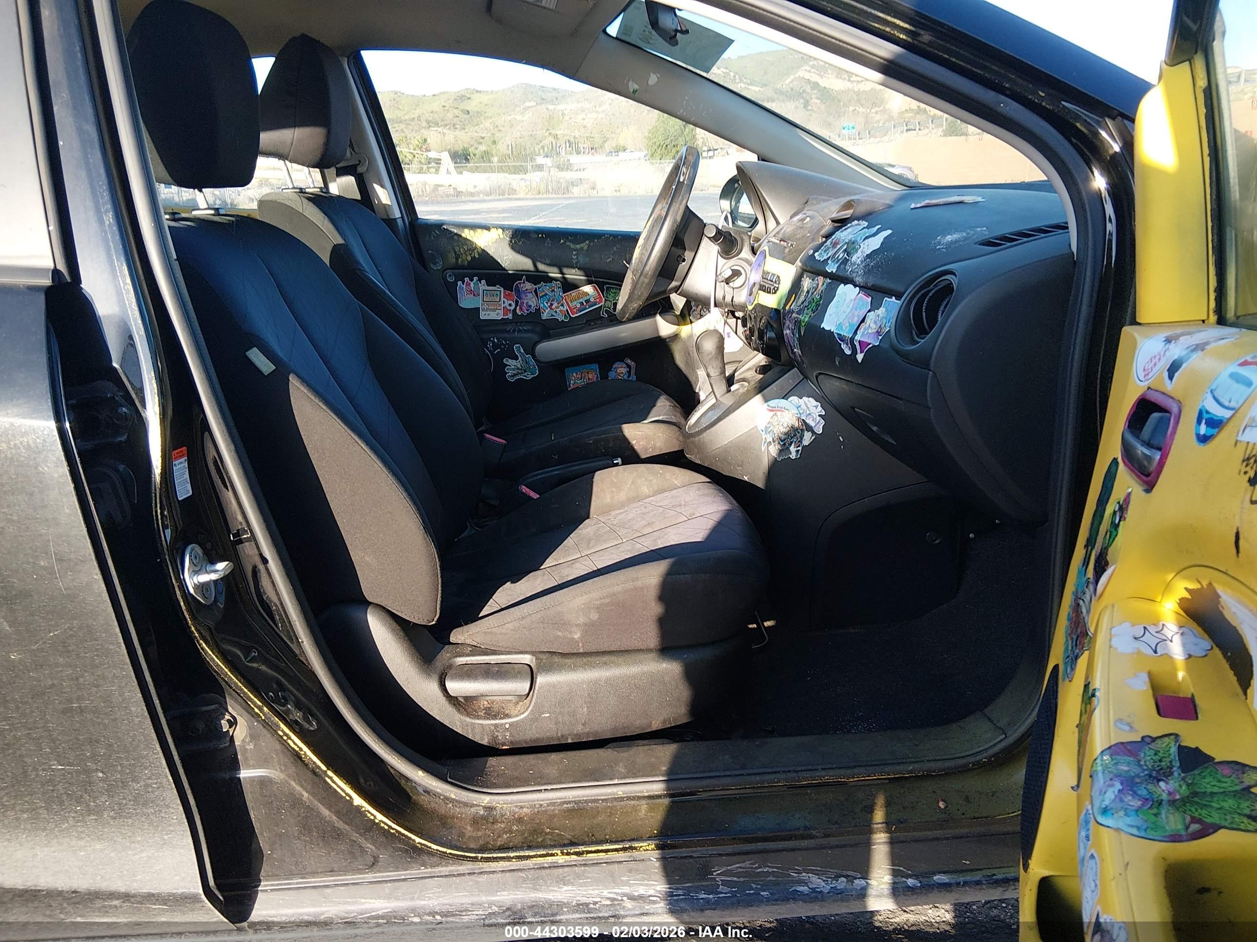 MAZDA MAZDA2 image 5