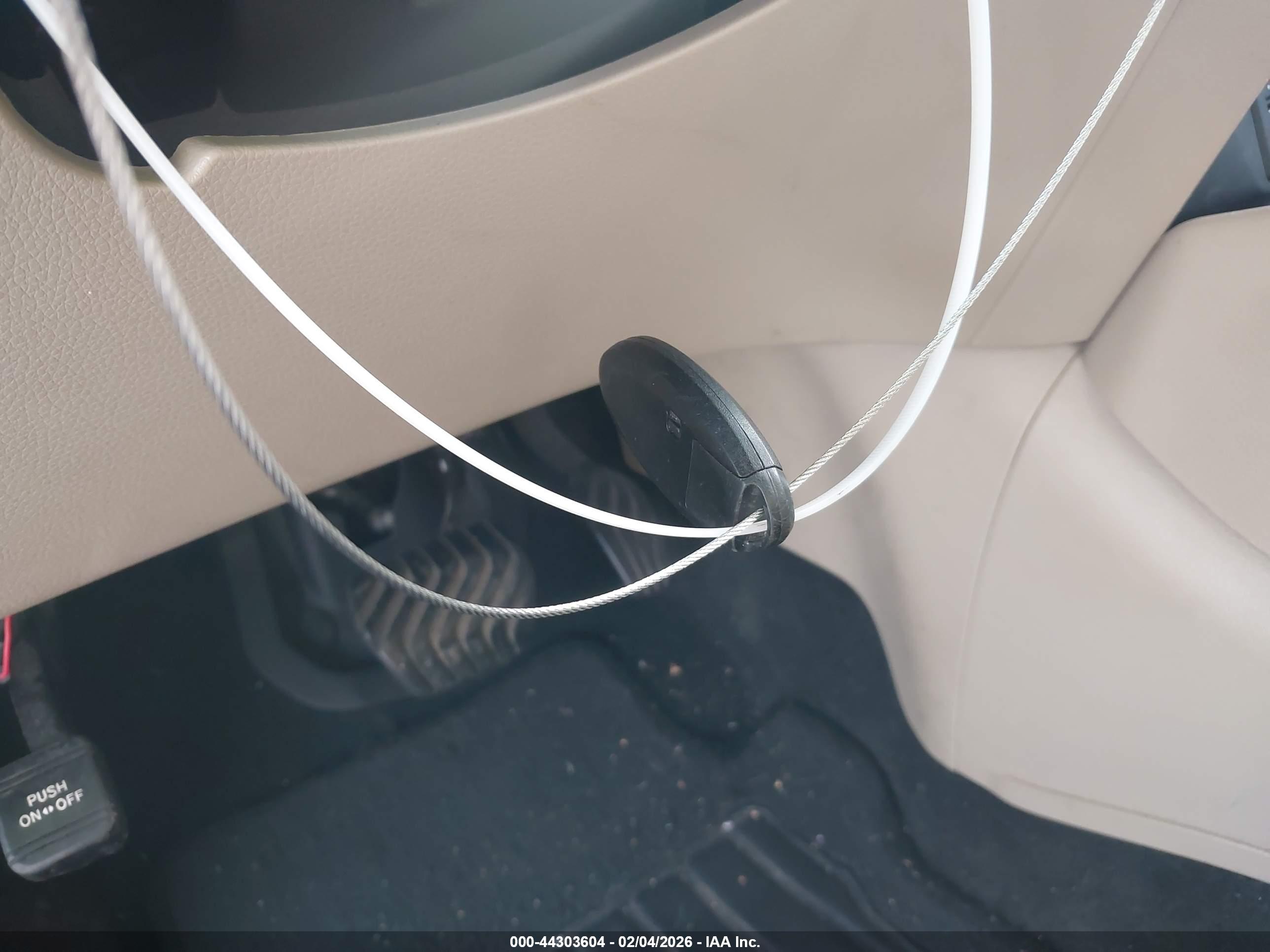 NISSAN ROGUE image 11