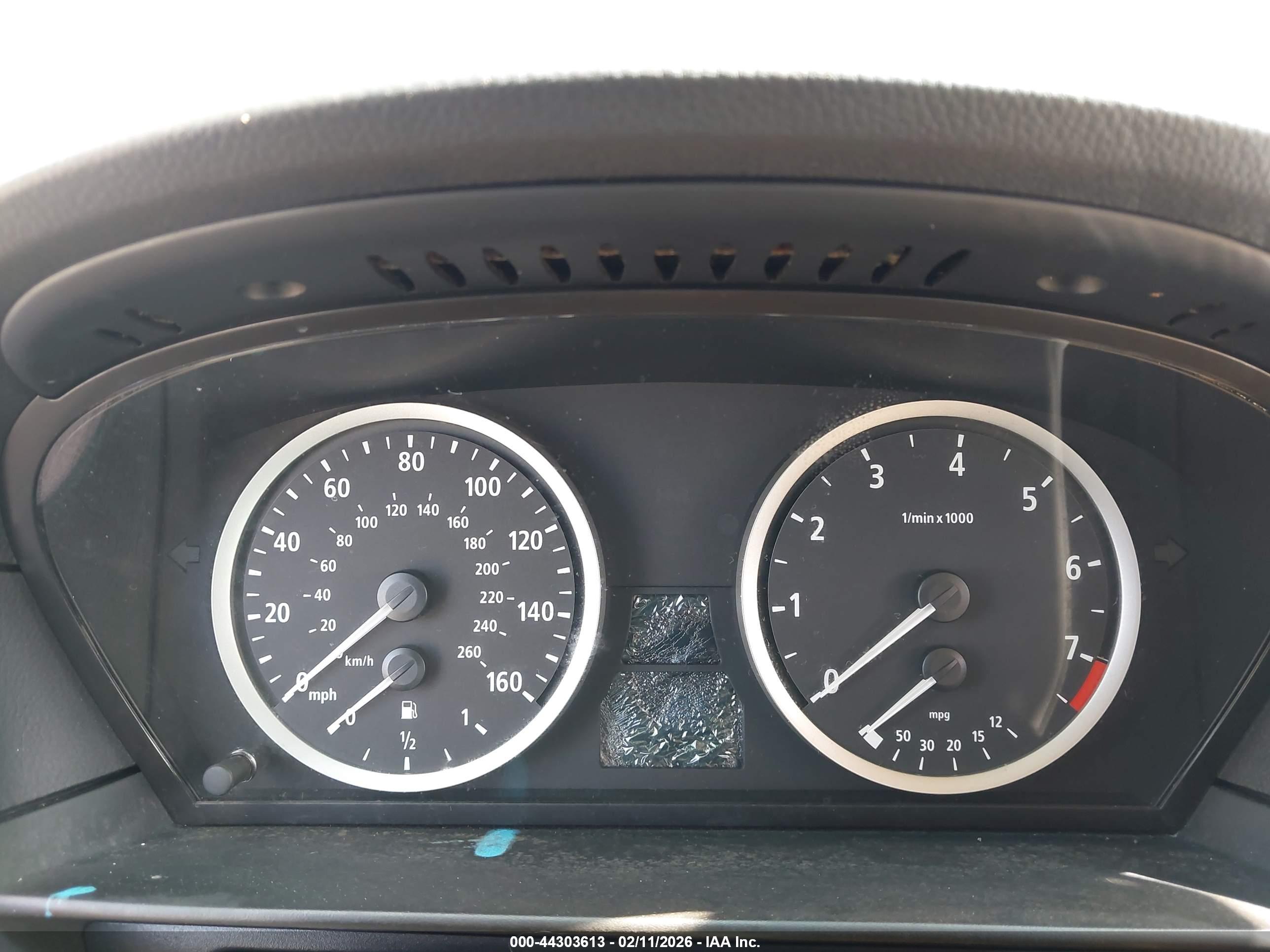 BMW 525I image 7