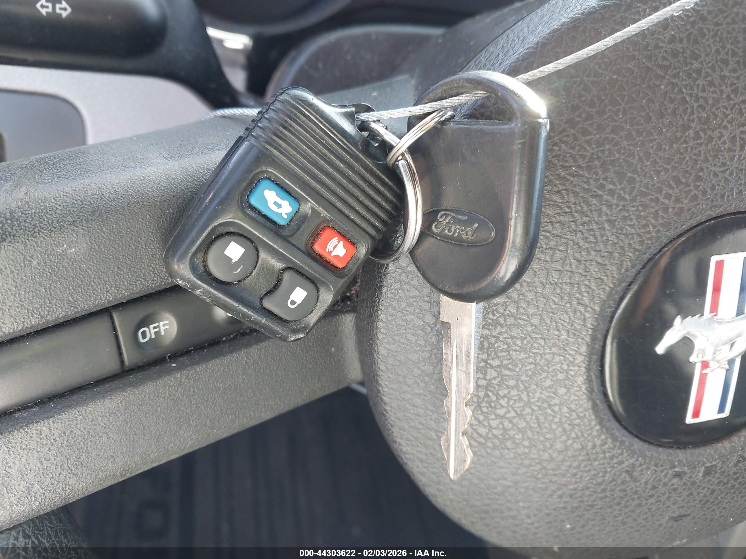 FORD MUSTANG image 11