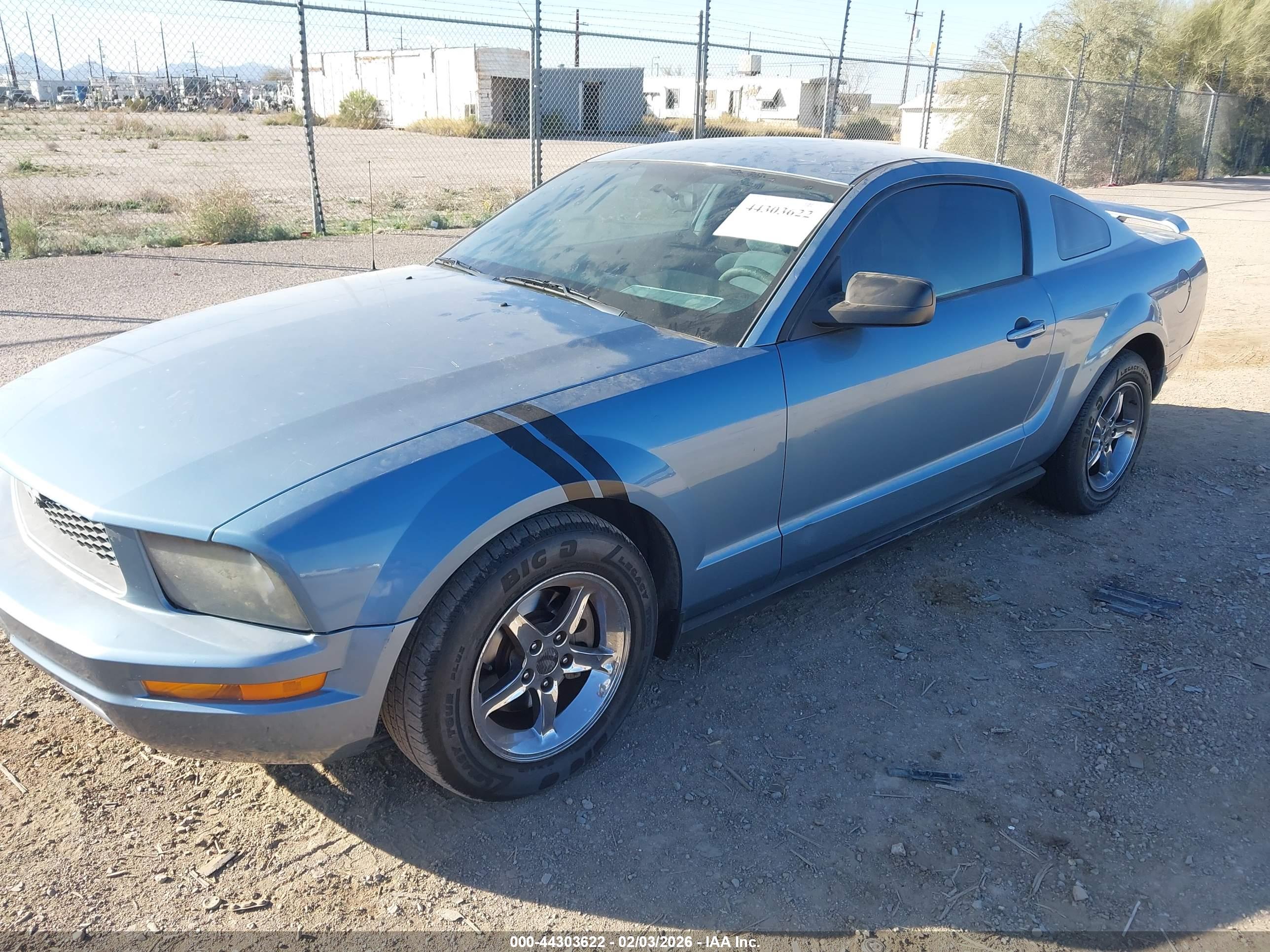 FORD MUSTANG image 2