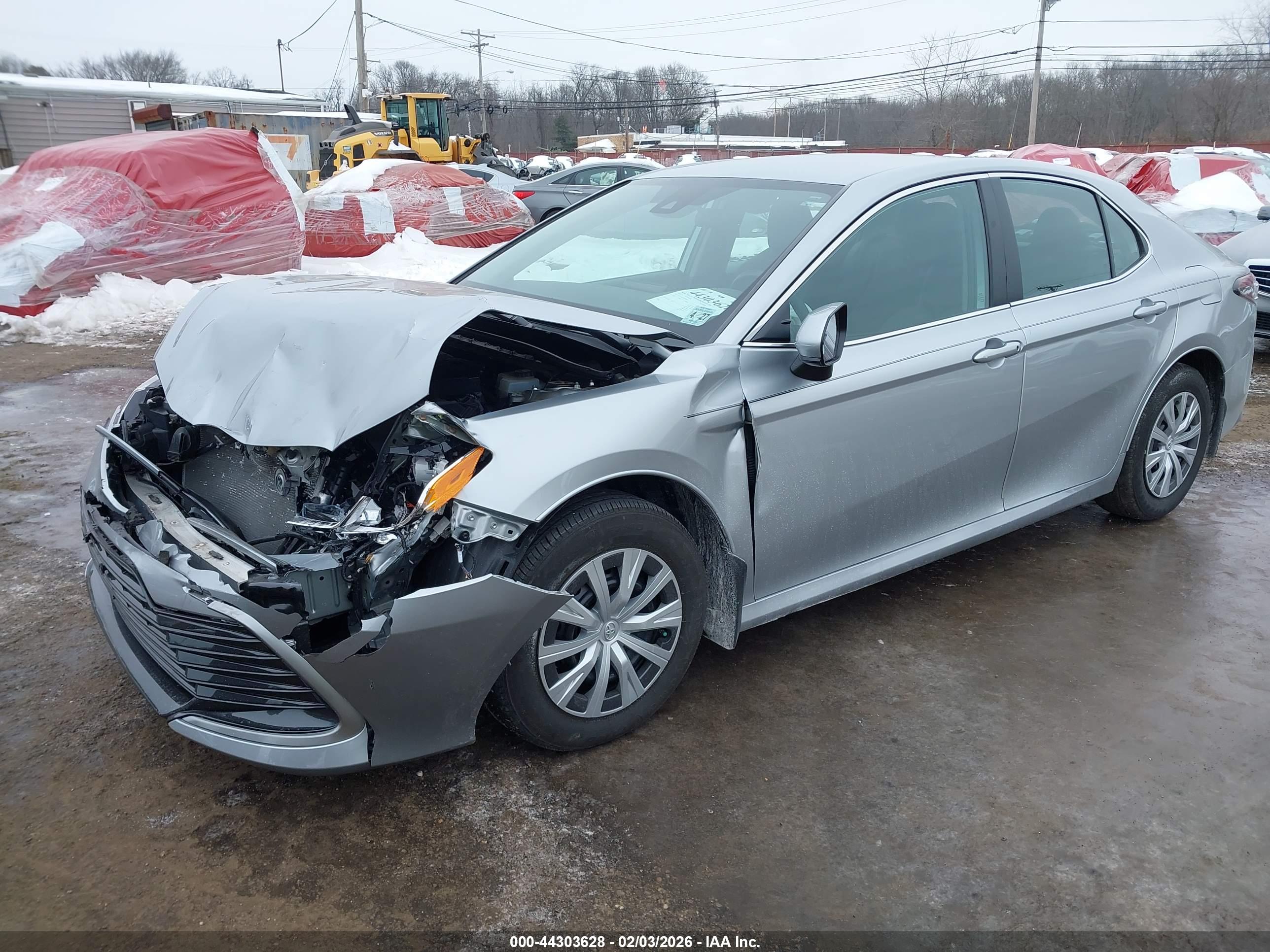 TOYOTA CAMRY image 2